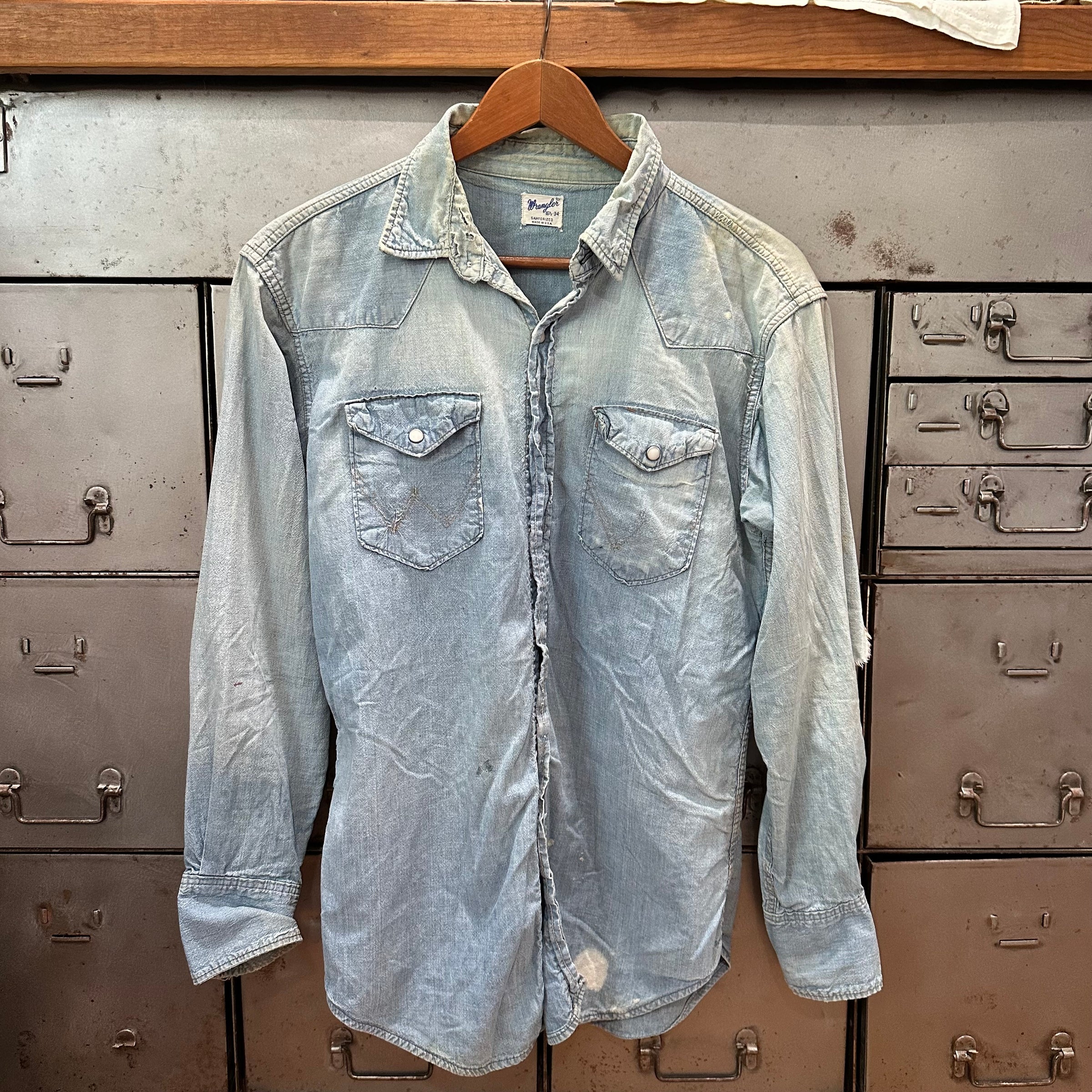 1960’s Wrangler 27MW Chambray Pearl Snap Western Shirt M/L