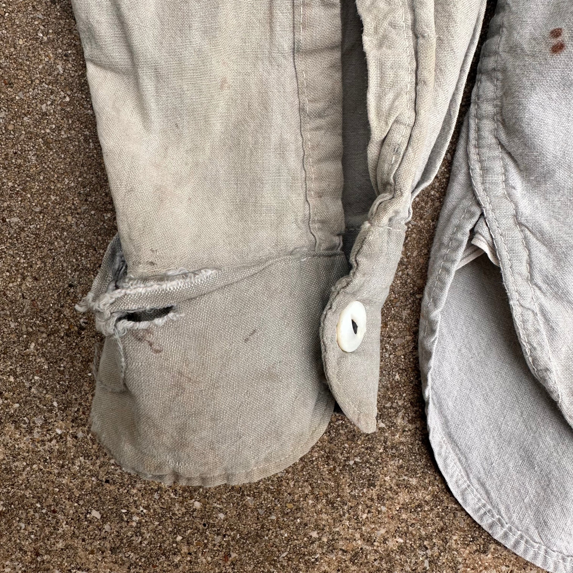 1950’s Washington Dee Cee Grey Chambray Work Shirt Medium