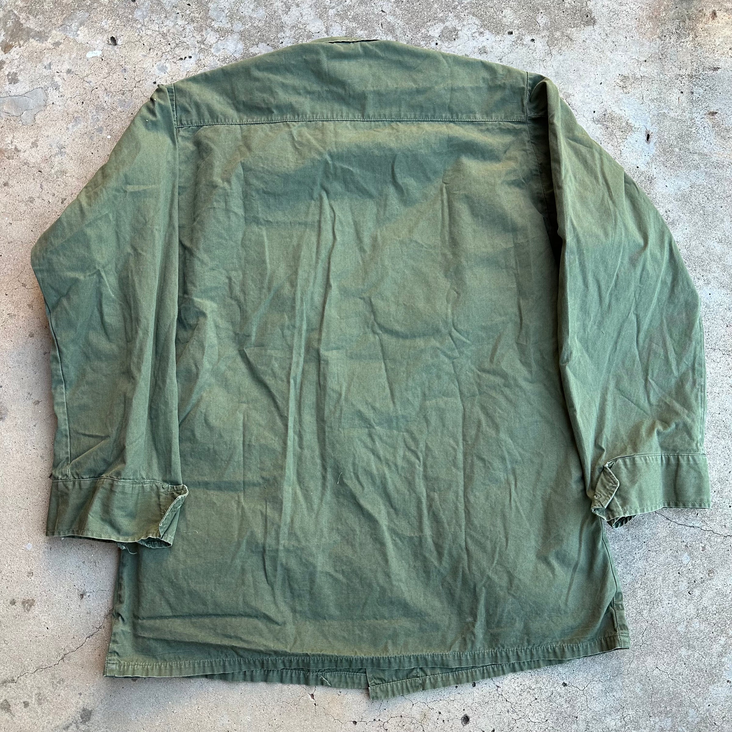 1960’s Vietnam War Mint Patched Poplin Jungle Jacket Medium Long