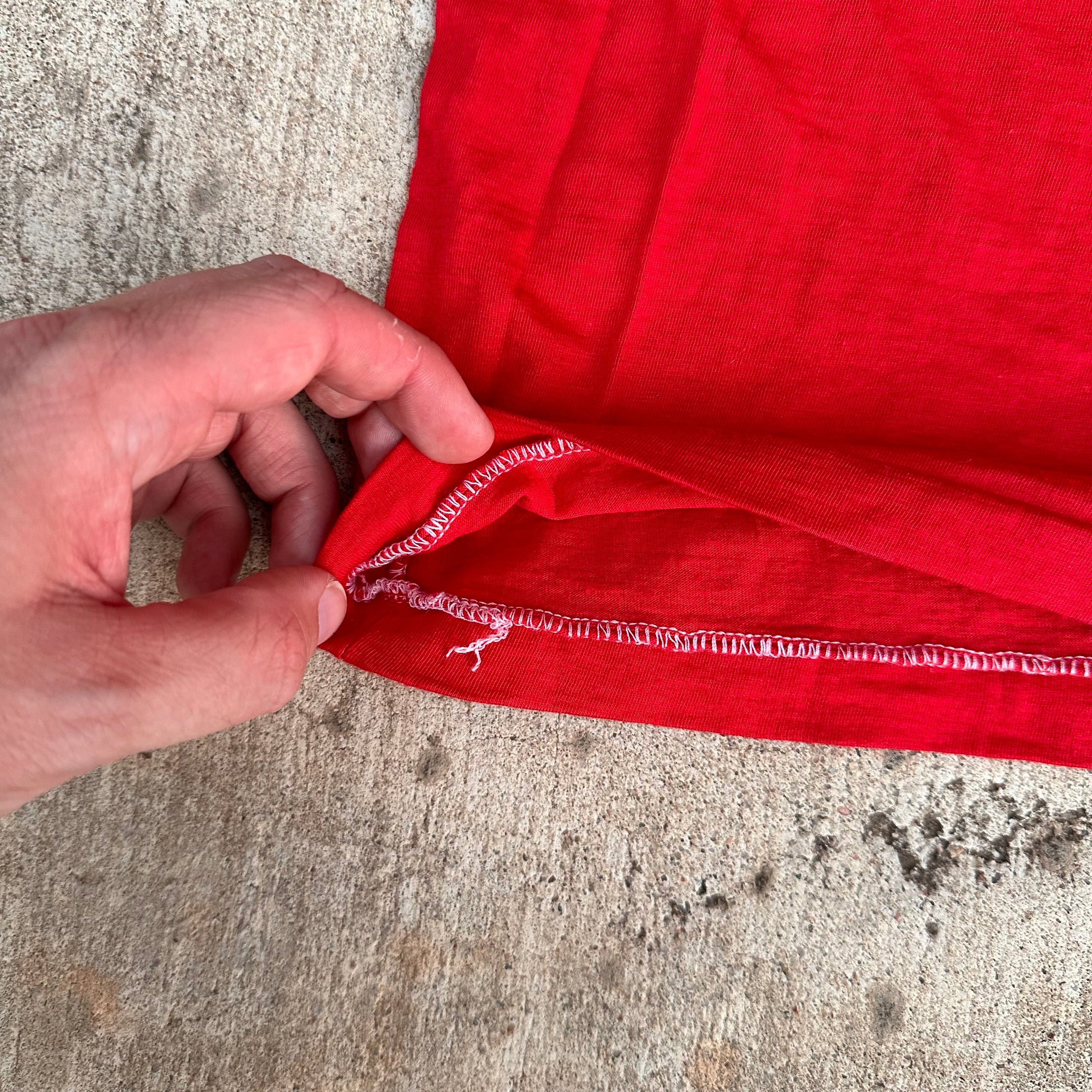 1960’s Deadstock “Fly The Friendly Skies of Vietnam” United Airlines Slogan T-Shirt Size 46