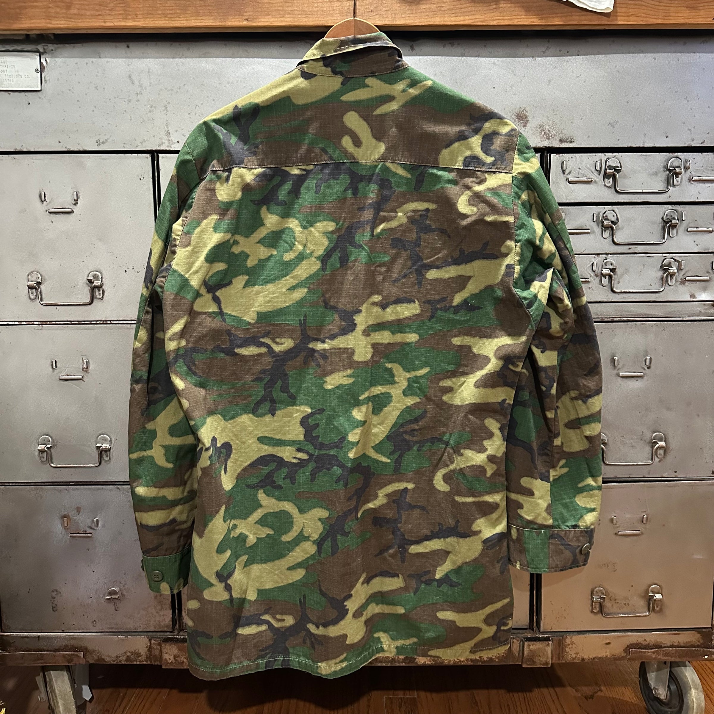 1960’s Deadstock/Mint Brown Dom ERDL Camo Jungle Jacket Medium Long