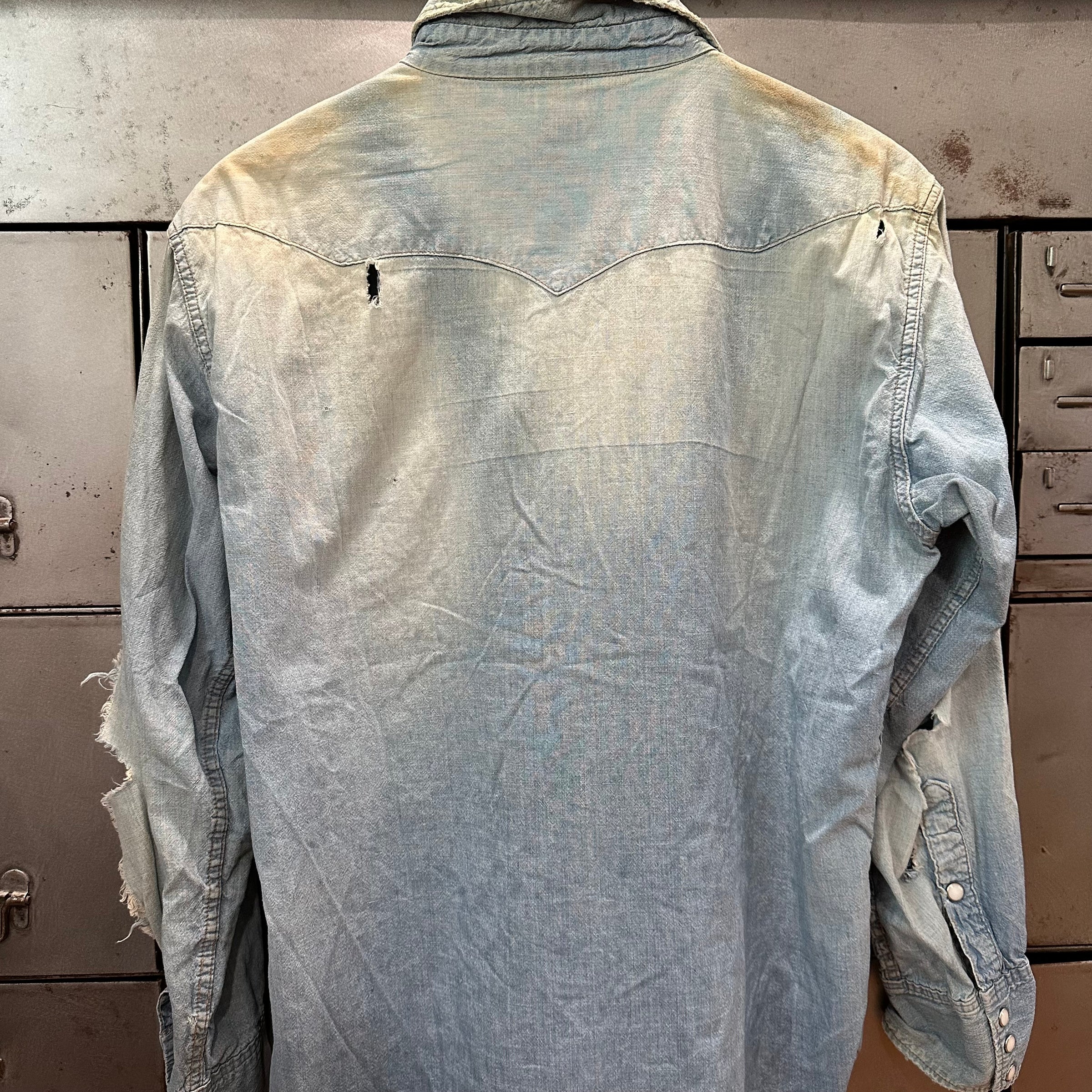 1960’s Wrangler 27MW Chambray Pearl Snap Western Shirt M/L