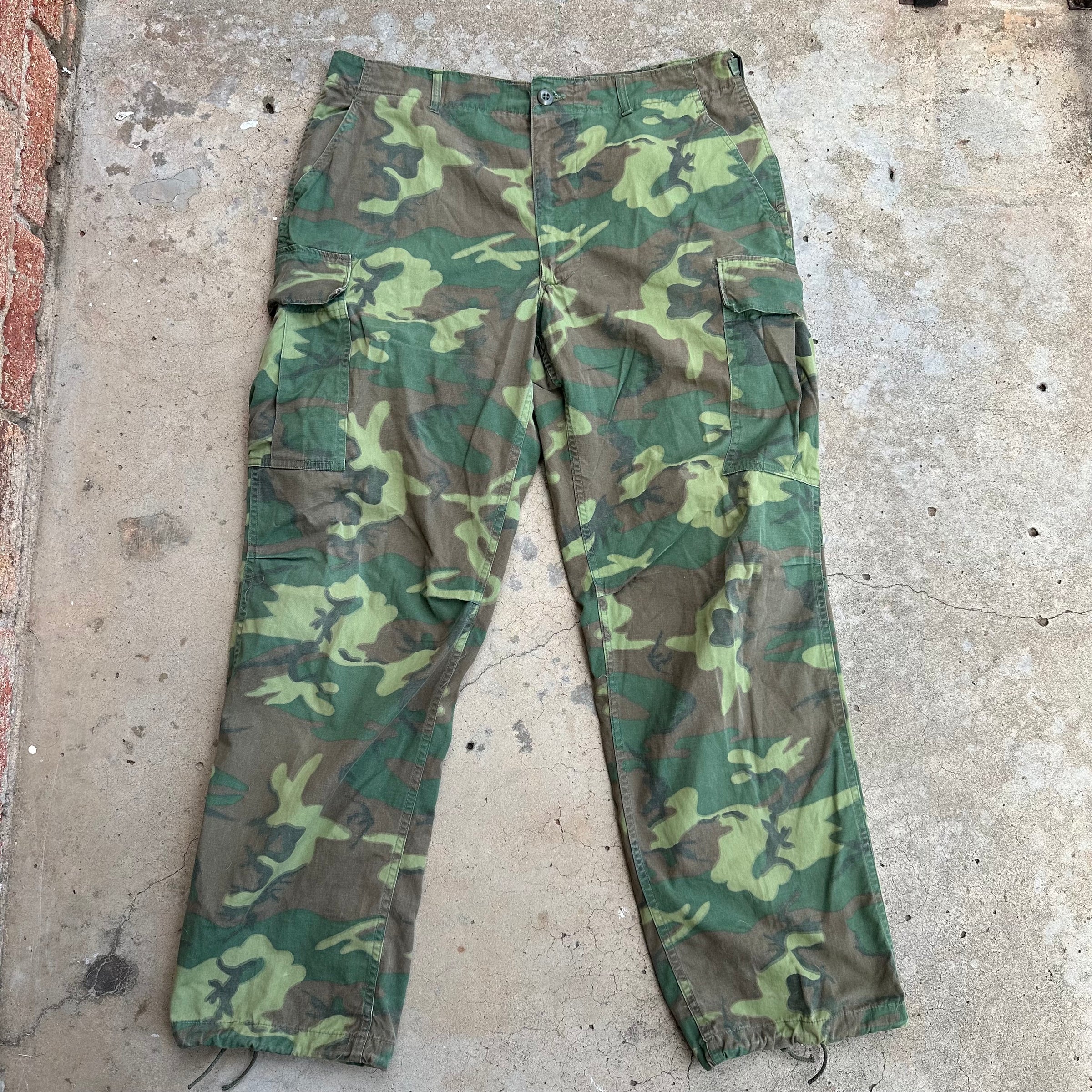1960’s Vietnam War ERDL Camo Poplin Jungle Pants Large Long
