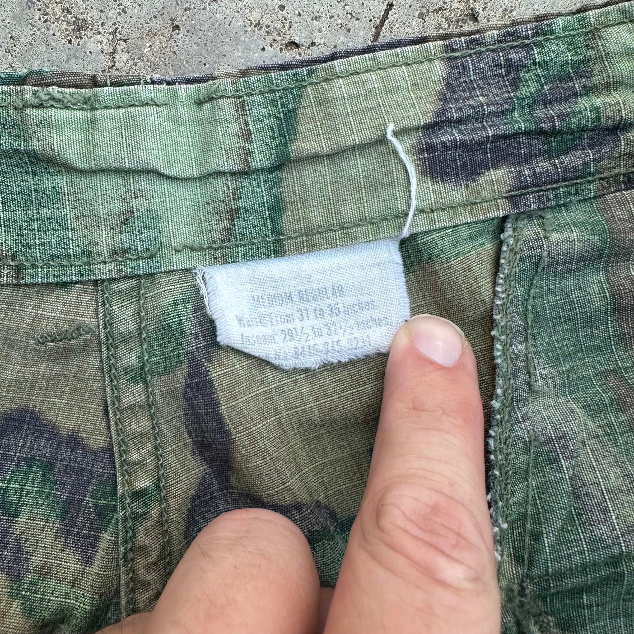 1970’s Vietnam War Brown Dominant ERDL Camo Jungle Pants Medium Regular