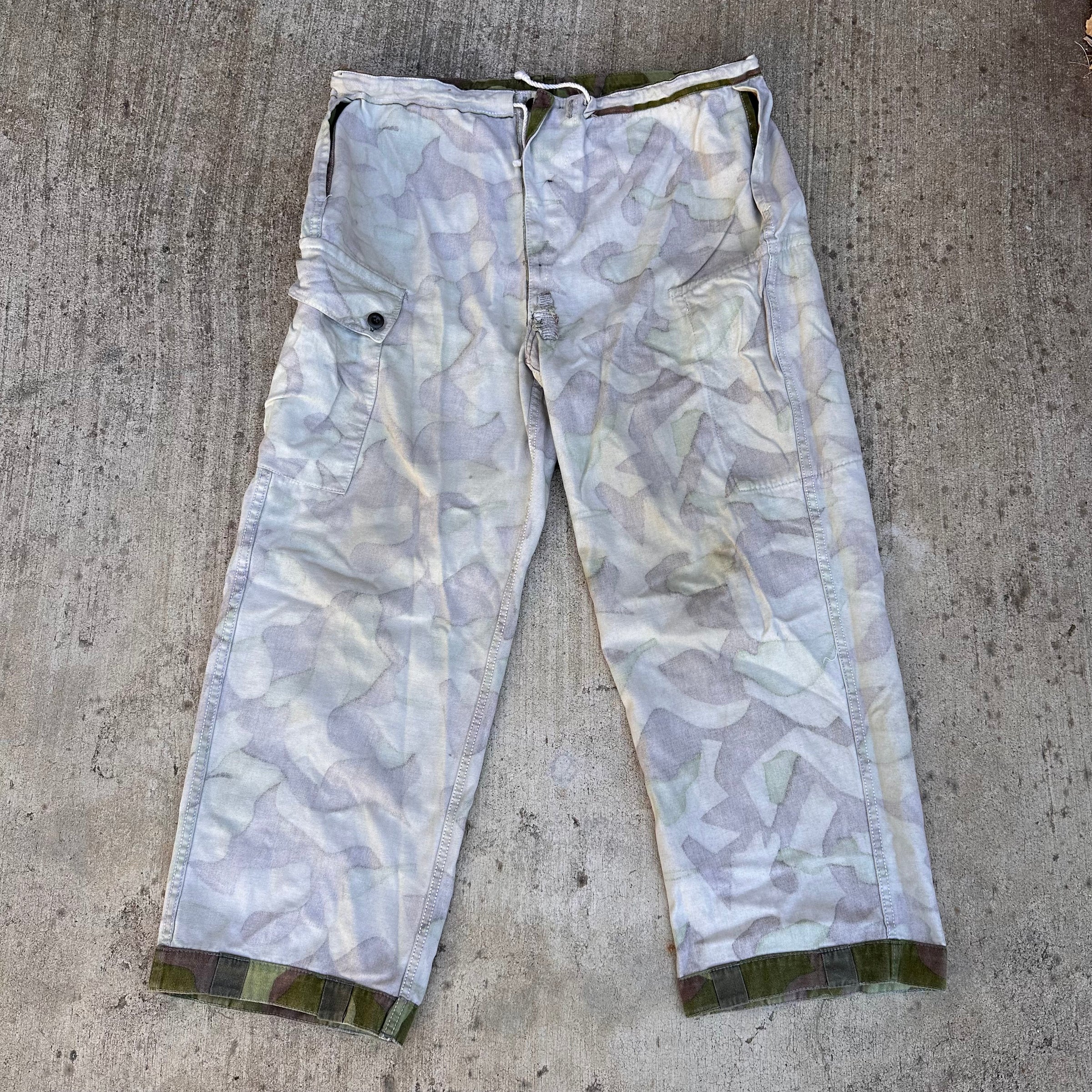 1970’s Reversible Finnish M62 Camo Pants 30” - 40” x 28”