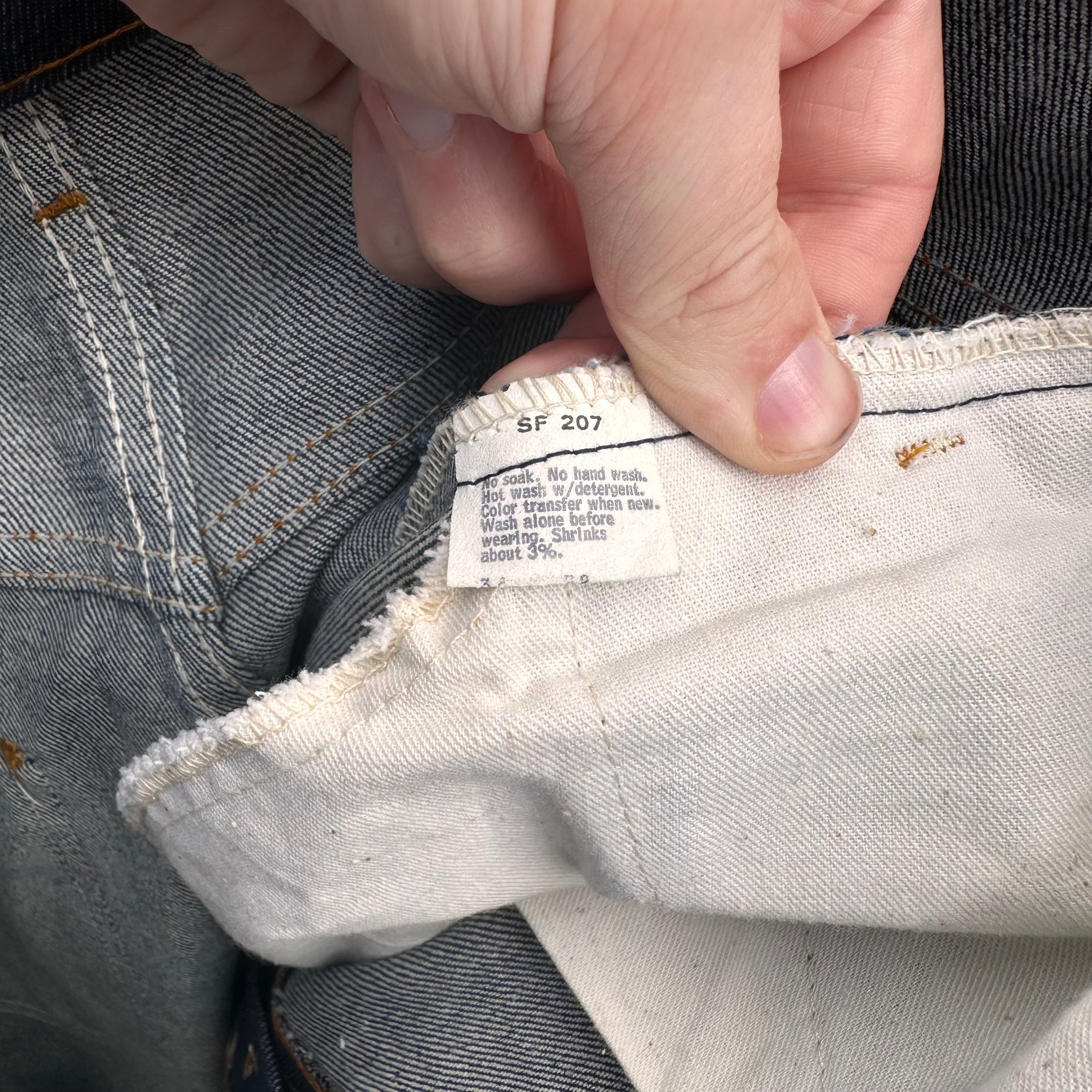 1970’s Deadstock Levi’s 646 Bellbottom Jeans 35” x 32”