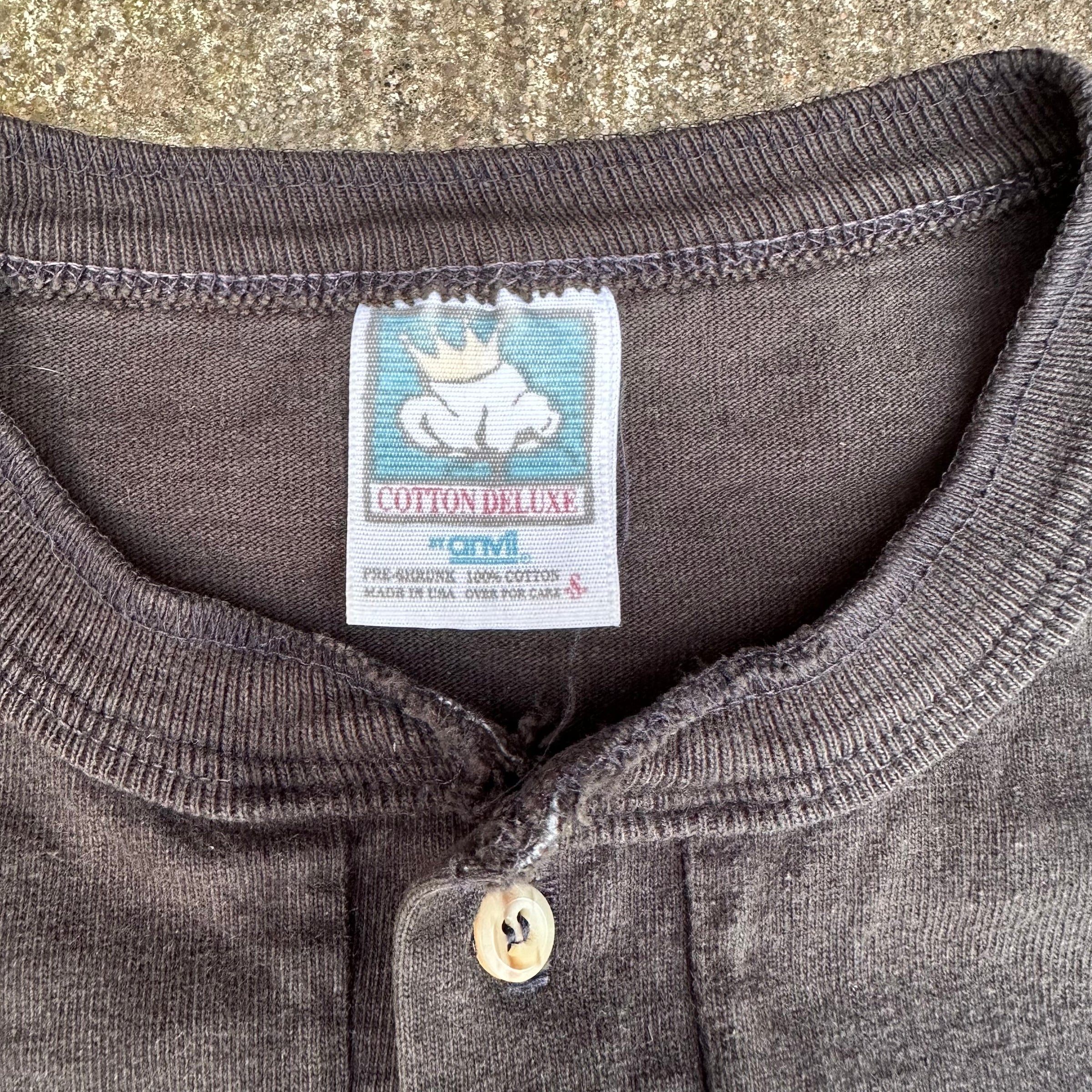 1990’s Jim’s Star Bar Longsleeve Henley T-Shirt Small