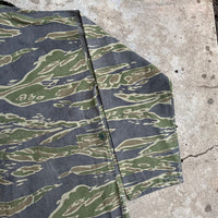 1970’s Post War Ripstop 4 Pocket Tiger Stripe Camo Shirt 25” Chest
