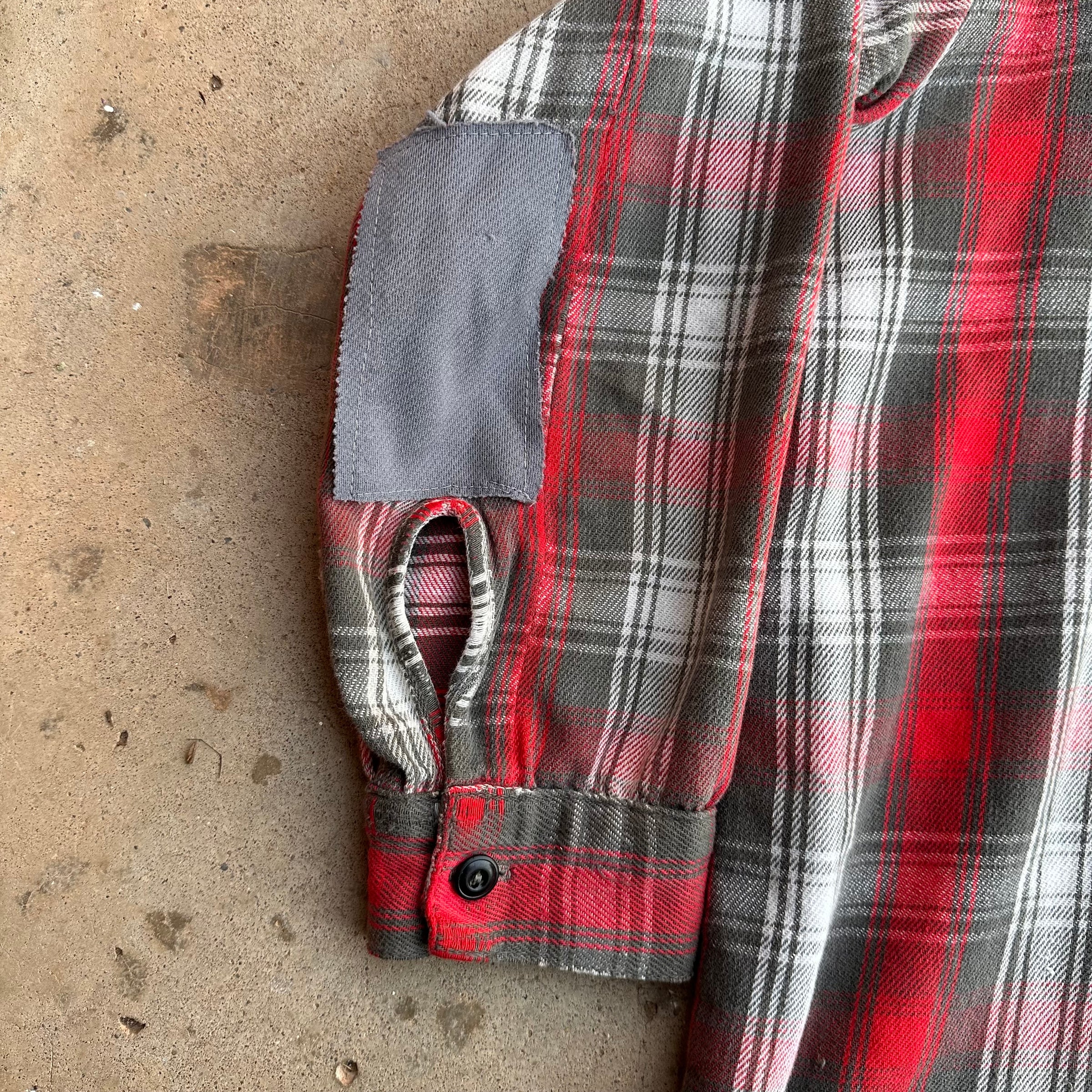 1960’s Arctic Plaid Cotton Flannel Shirt XL 26” Chest