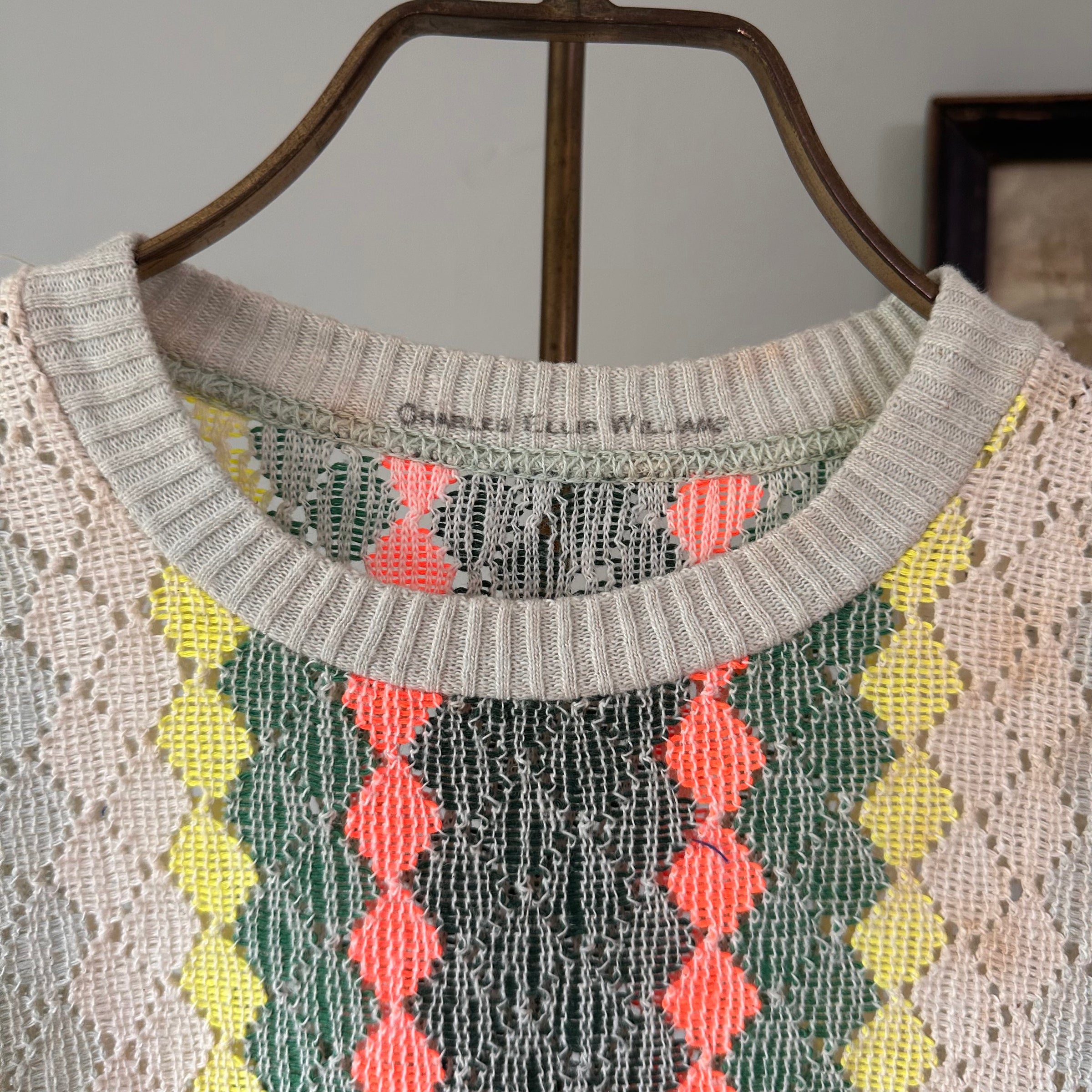 1950’s Rockabilly Style Diamond Loose Knit Short Sleeve Sweater Medium