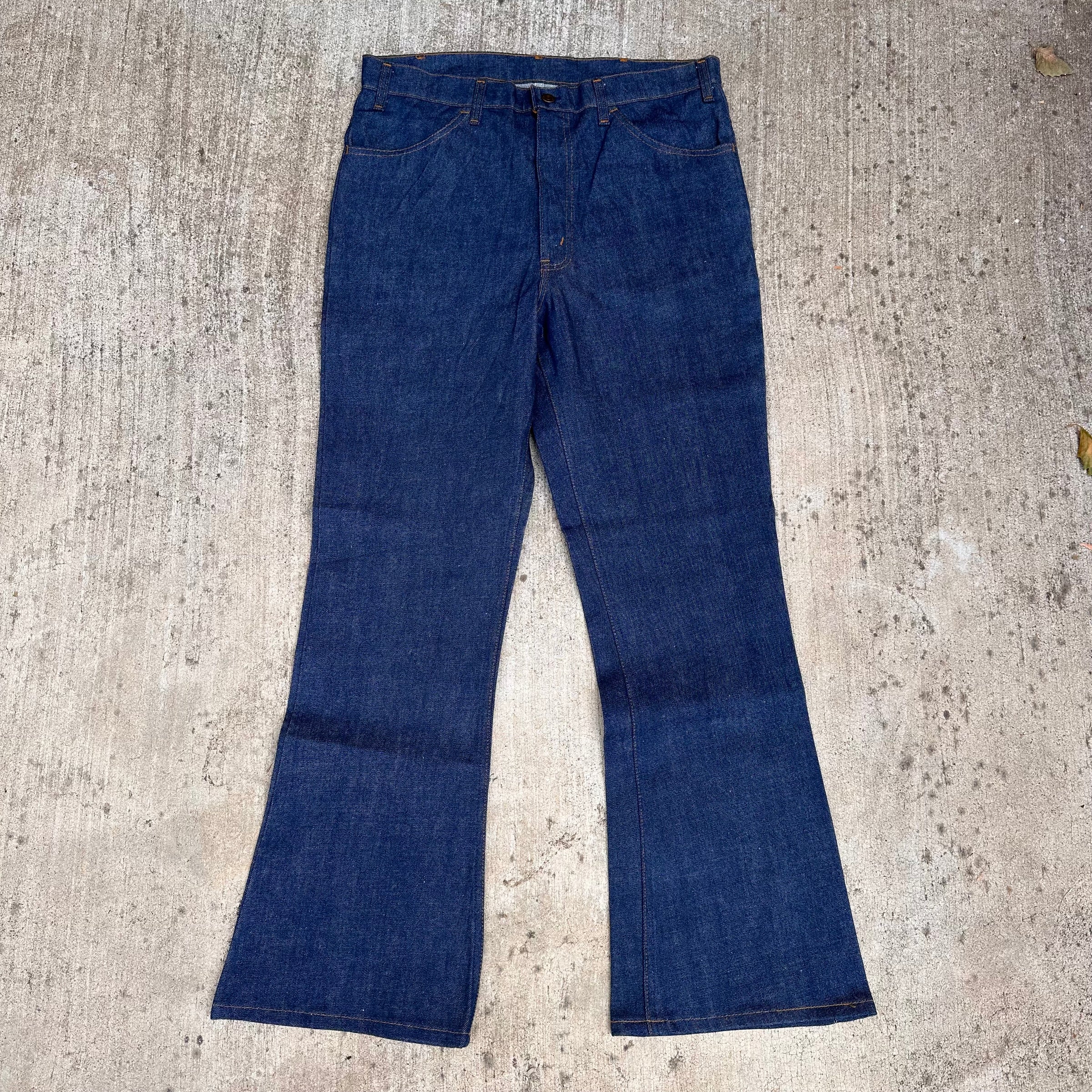 1970’s Deadstock Levi’s 646 Bellbottom Jeans 35” x 32”