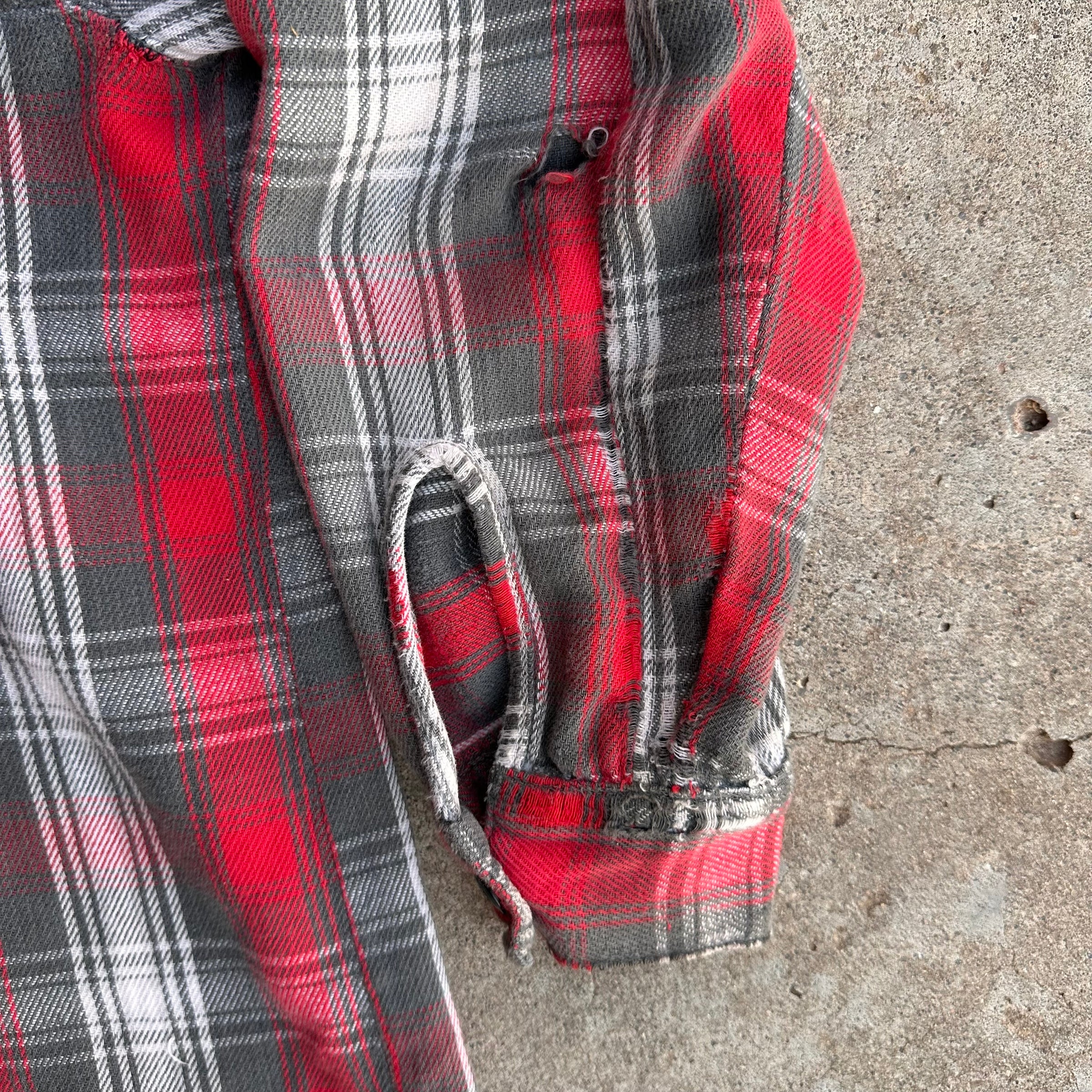 1960’s Arctic Plaid Cotton Flannel Shirt XL 26” Chest