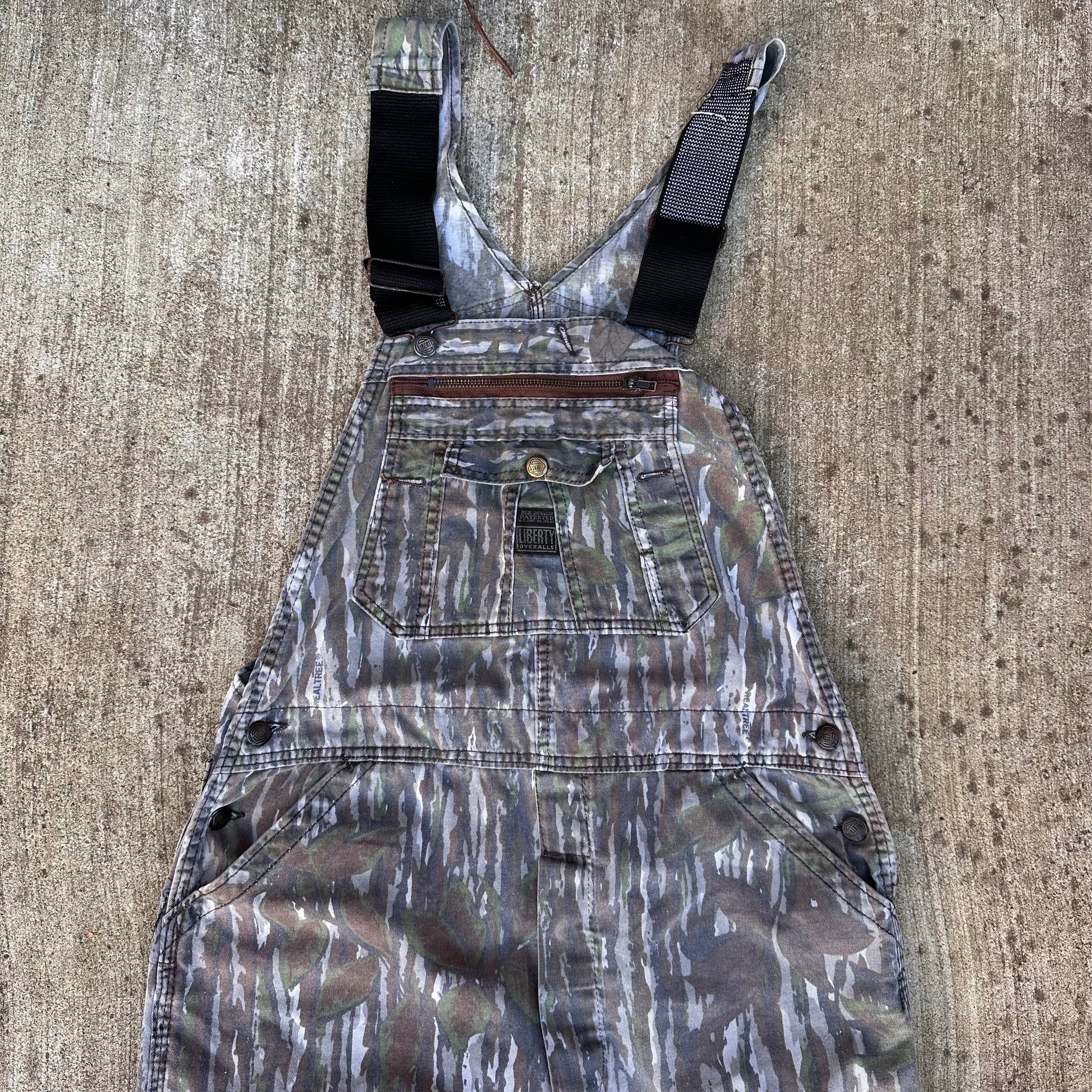 1990’s Liberty Real-Tree Camo Double Knee Overalls 34” x 30”