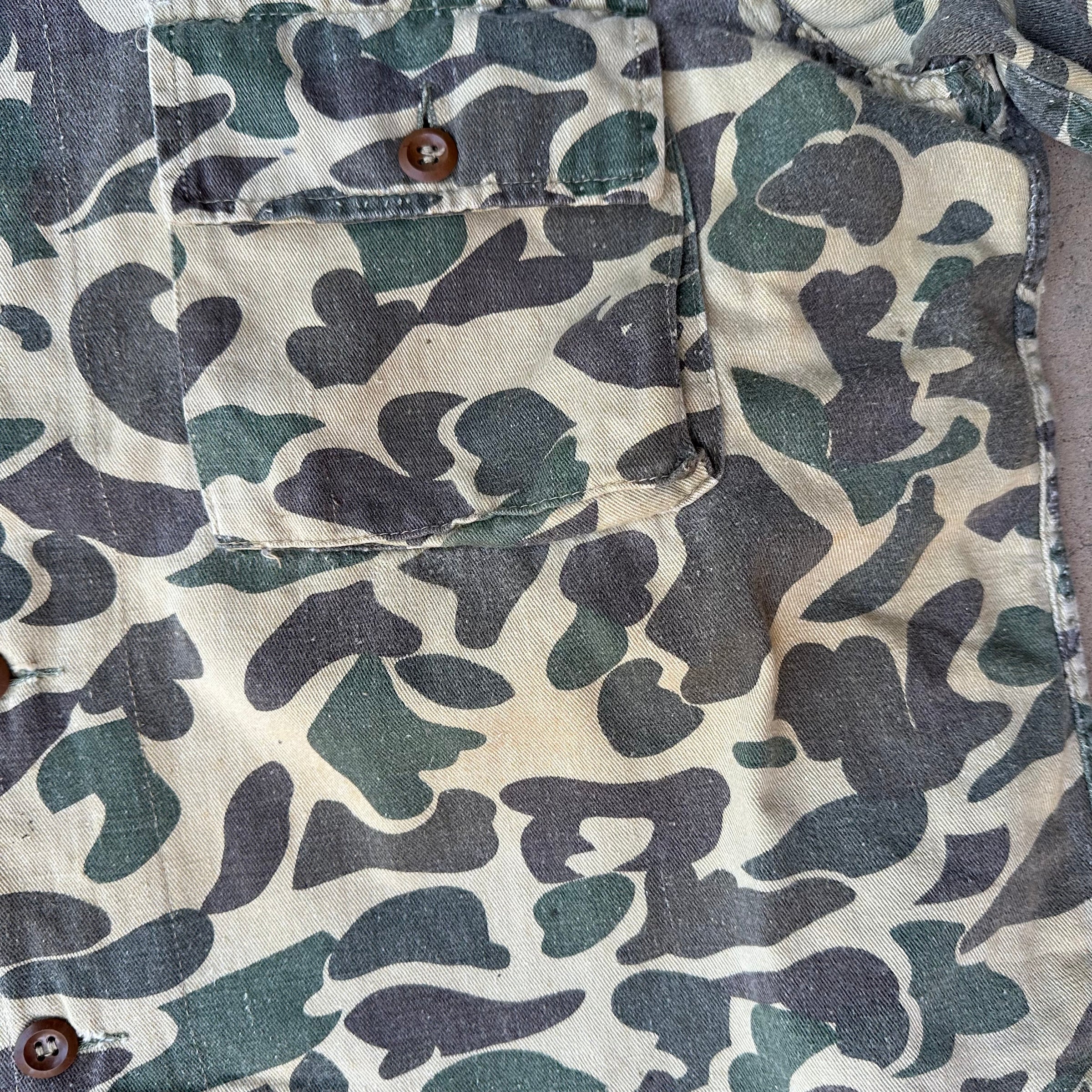 1960’s/70’s Hunting Camo Fatigue Shirt L/XL