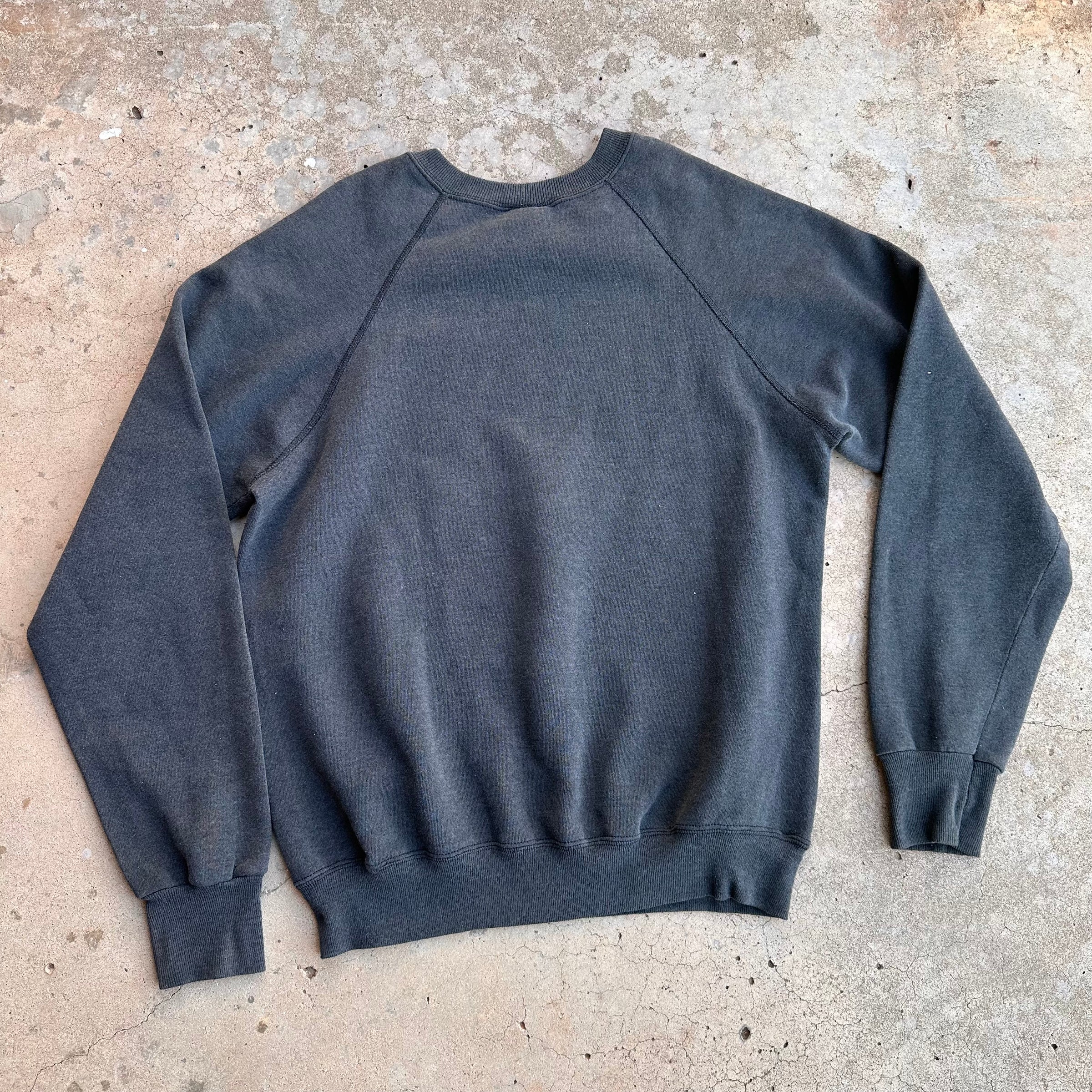1990’s Black Raglan Crewneck Sweatshirt Large