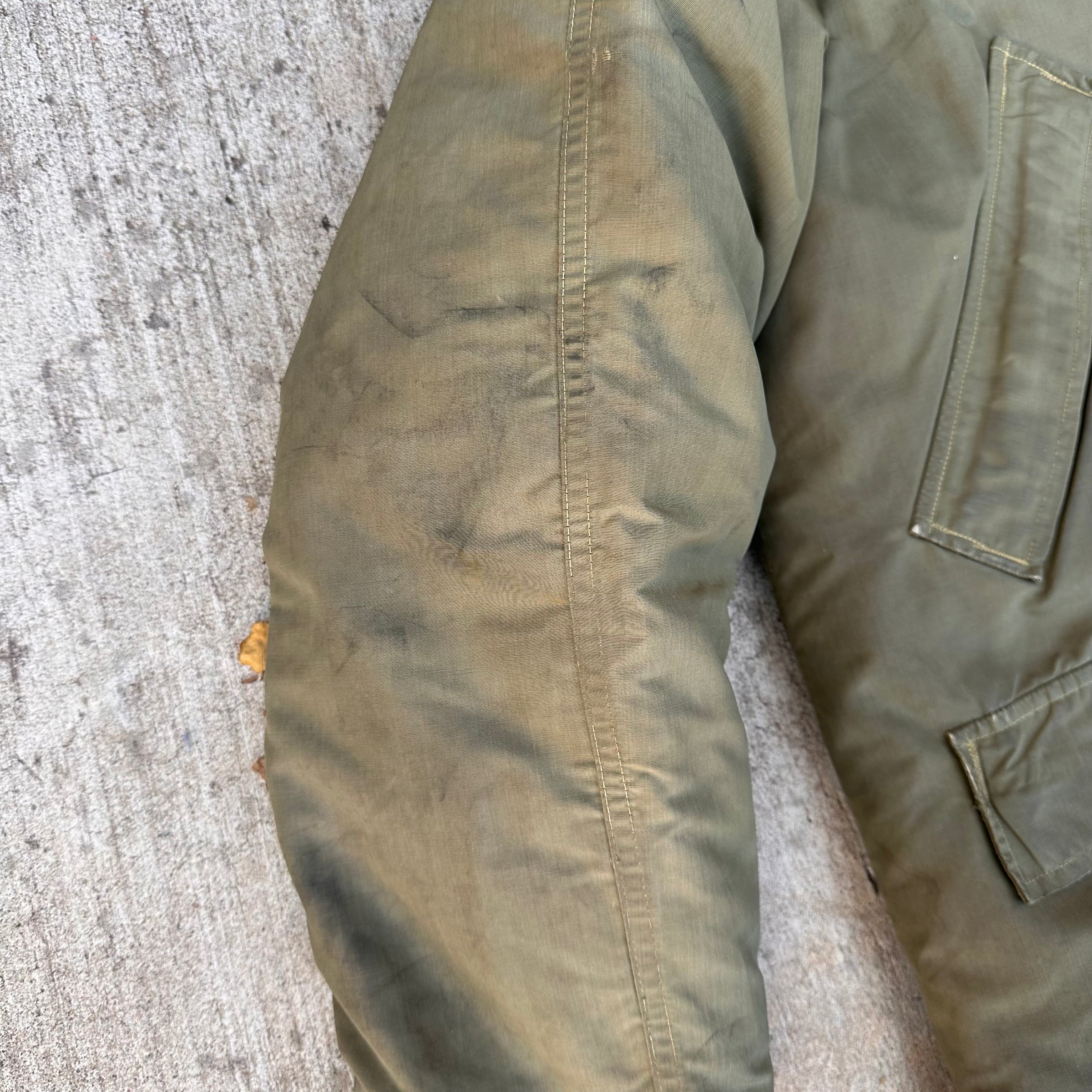 1960’s Eddie Bauer Bauer Down Quilted Puffer Jacket Large