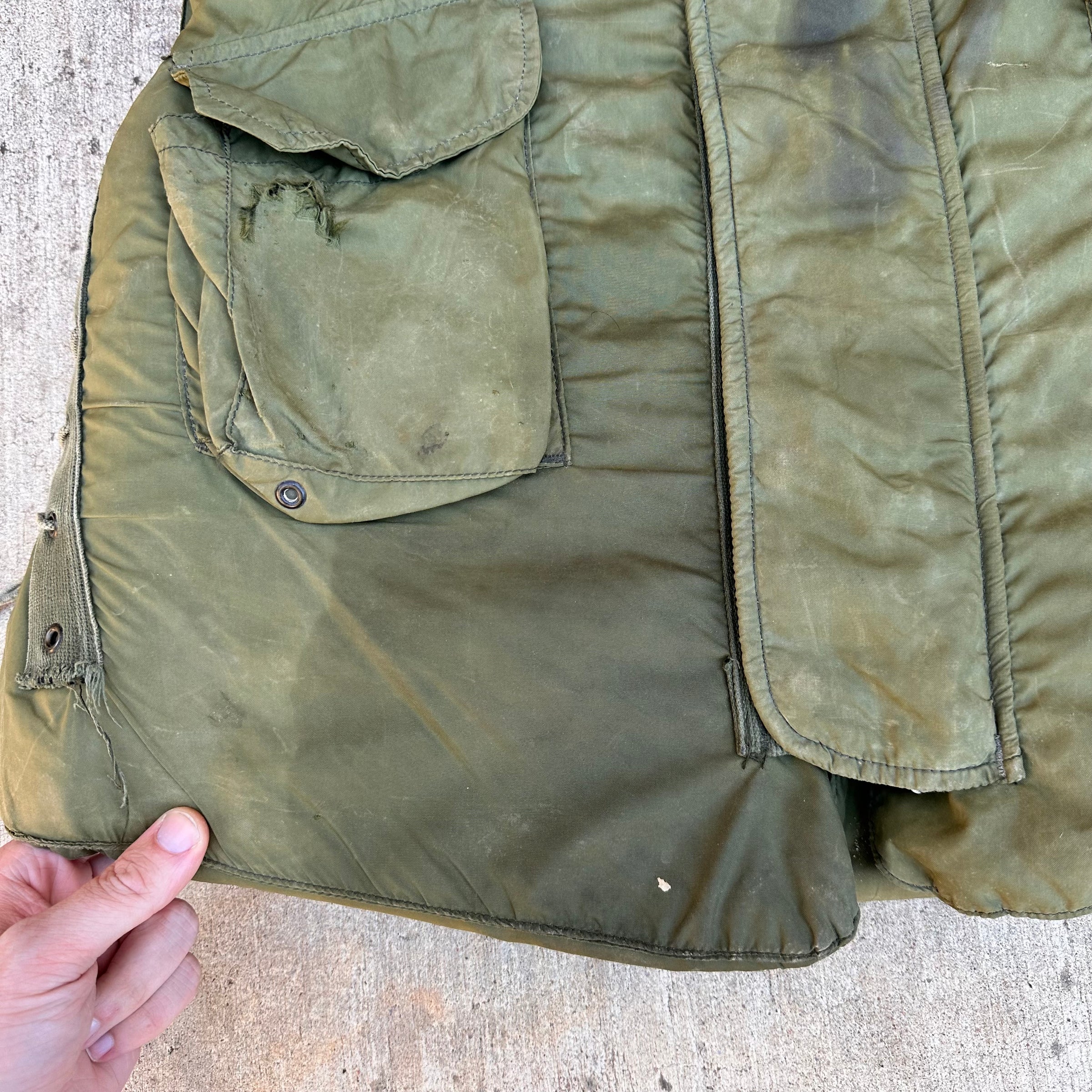 1960’s Vietnam War Era M-69 Flak Vest XL