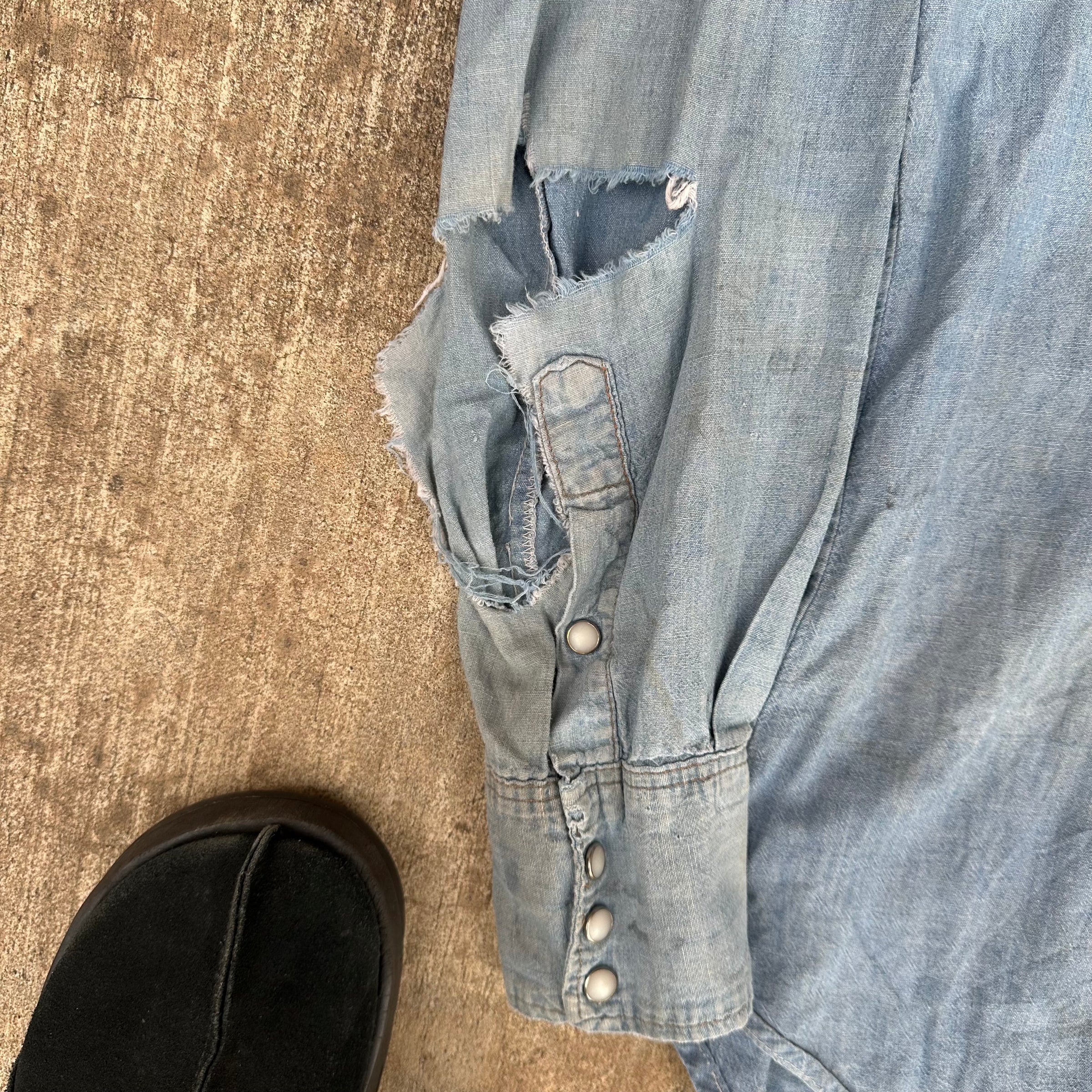 1970’s Maverick Chambray Western Shirt Large