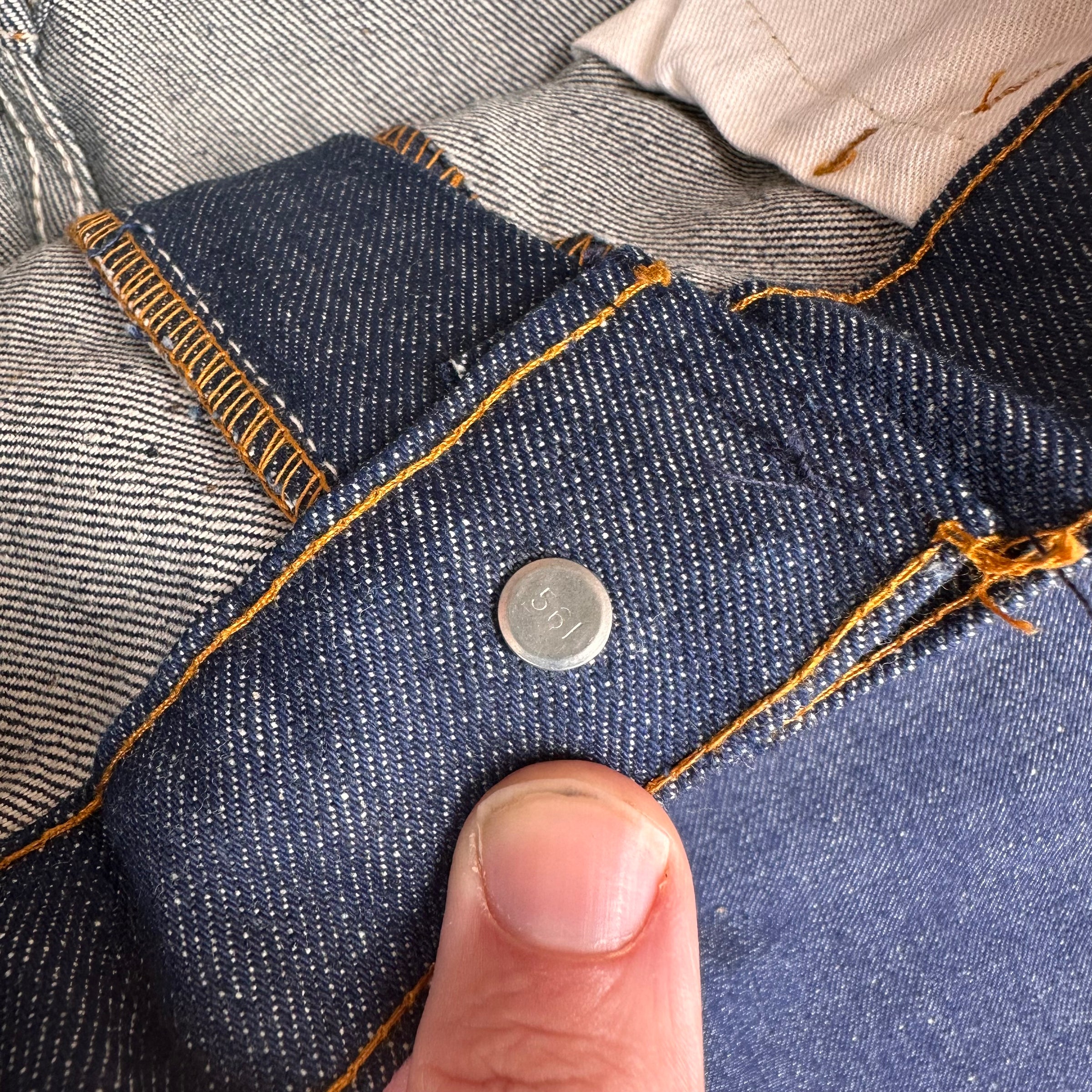 1970’s Deadstock Levi’s 646 Bellbottom Jeans 35” x 32”