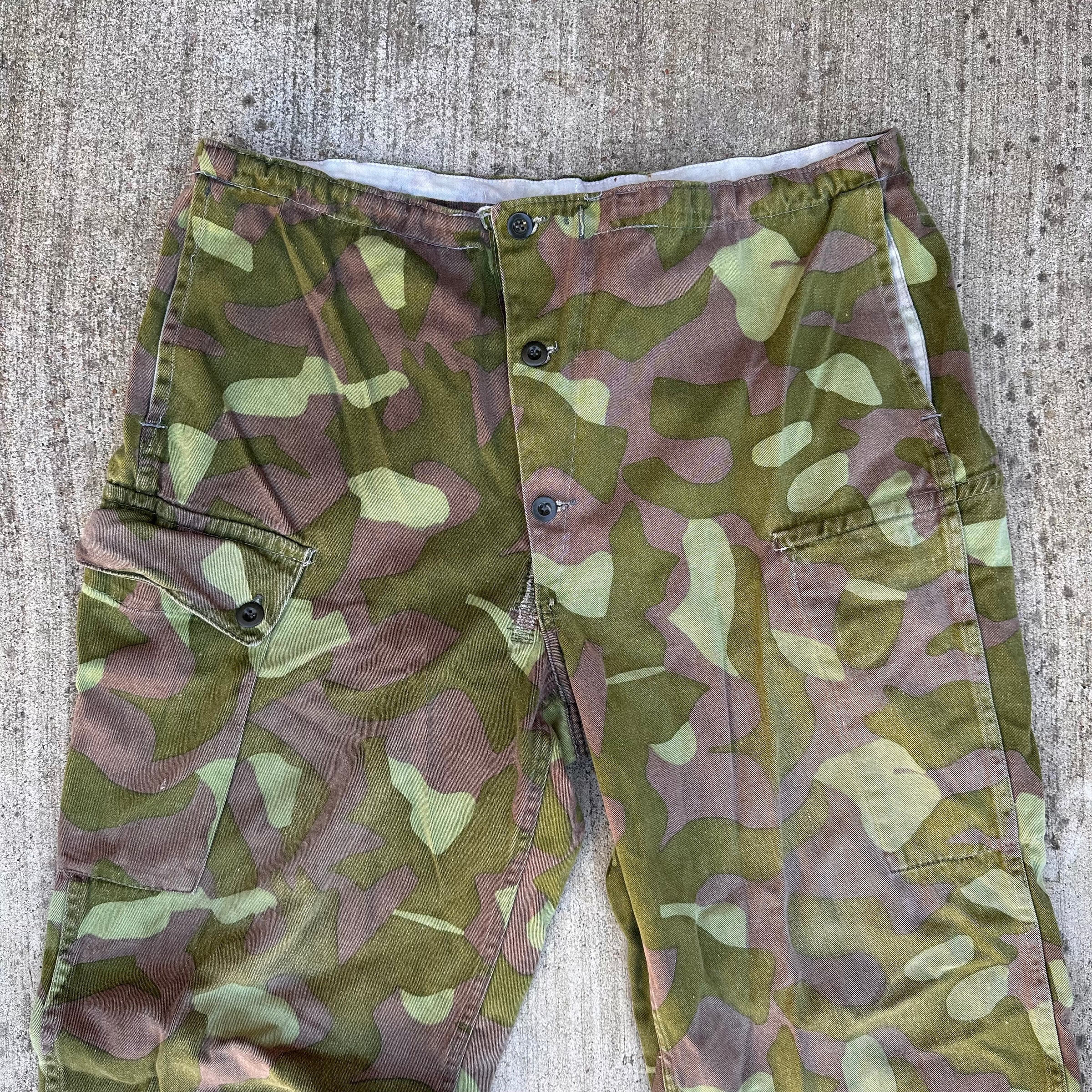 1970’s Reversible Finnish M62 Camo Pants 30” - 40” x 28”