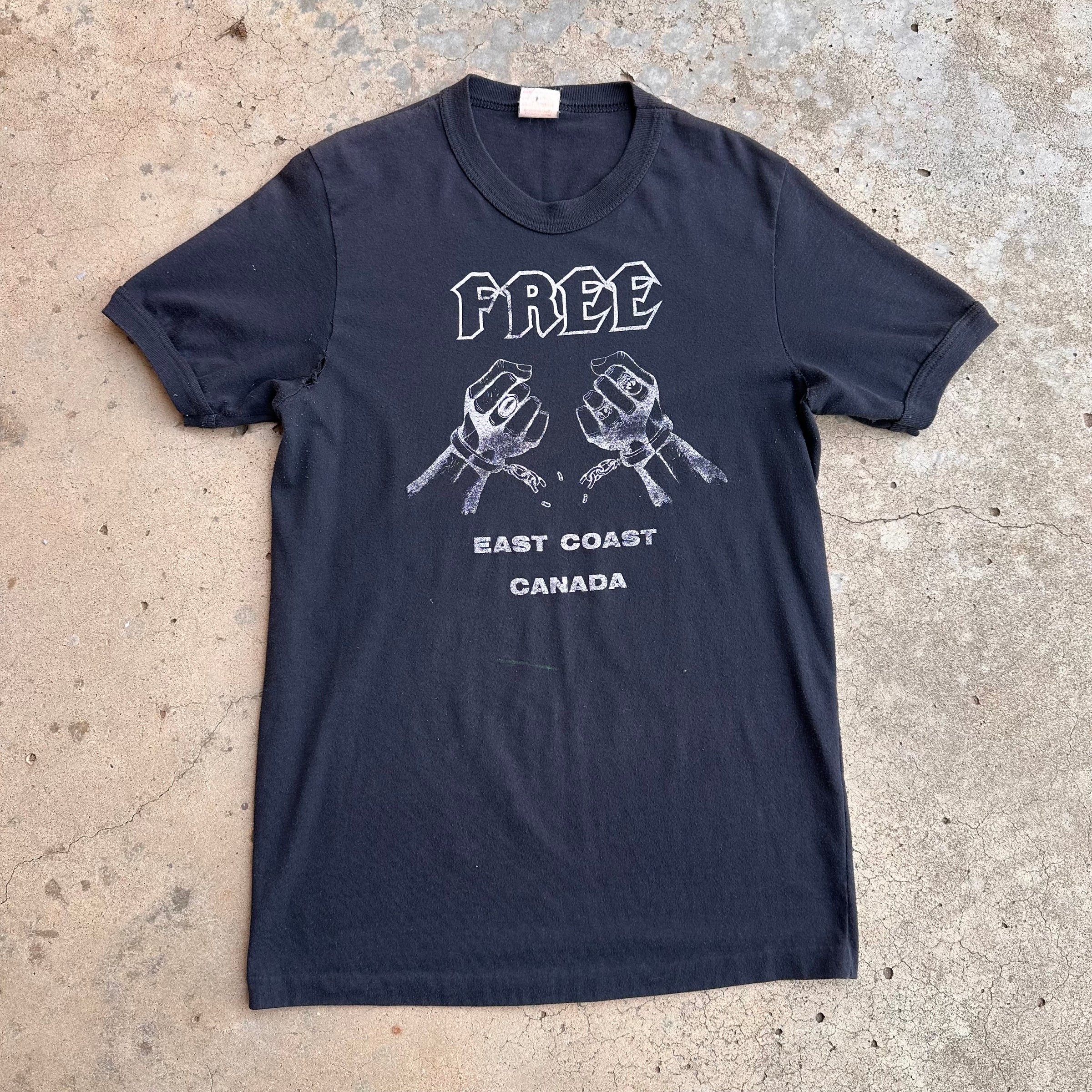 1985 Free East Coast Canada Quebec Hells Angels T-Shirt Small