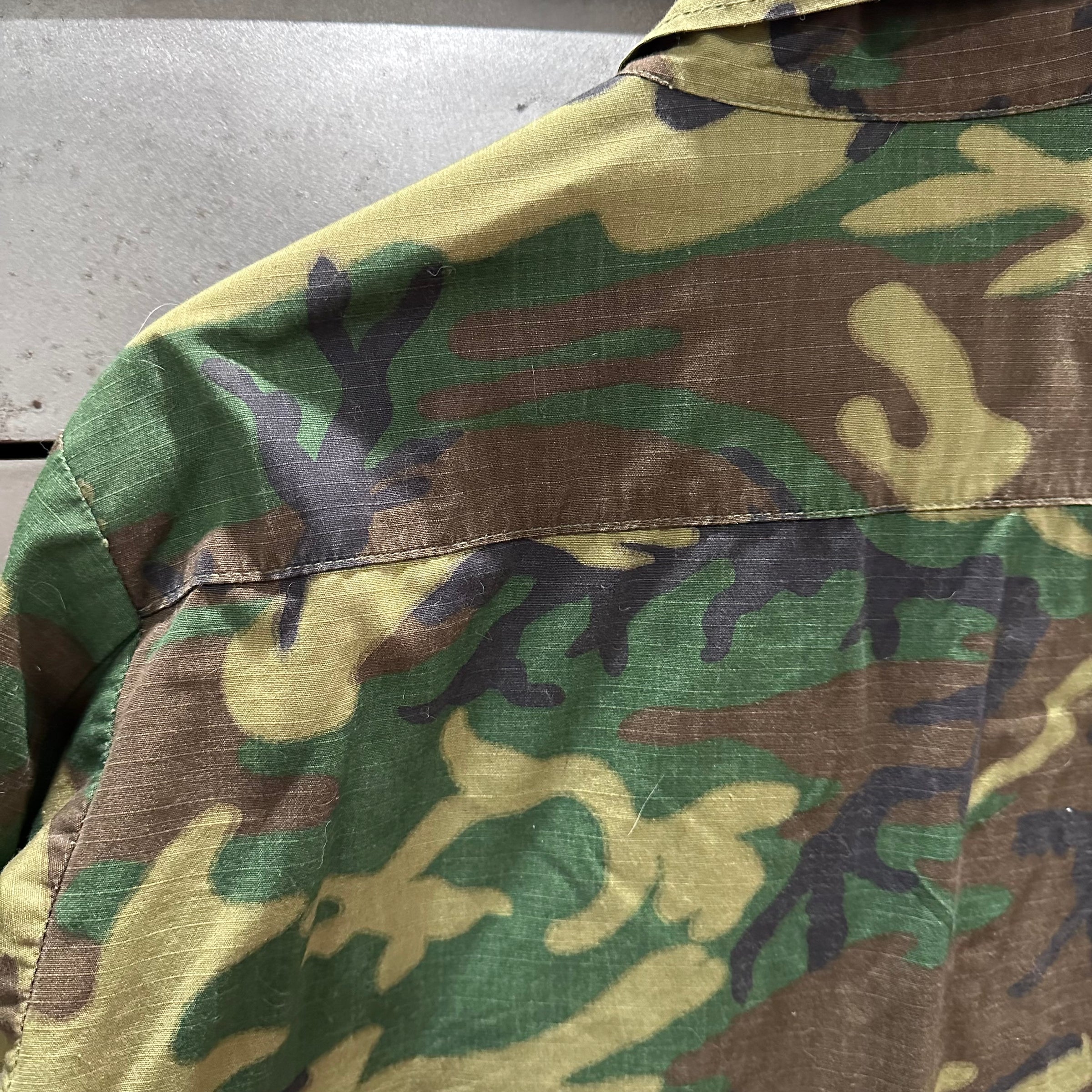 1960’s Deadstock/Mint Brown Dom ERDL Camo Jungle Jacket Medium Long