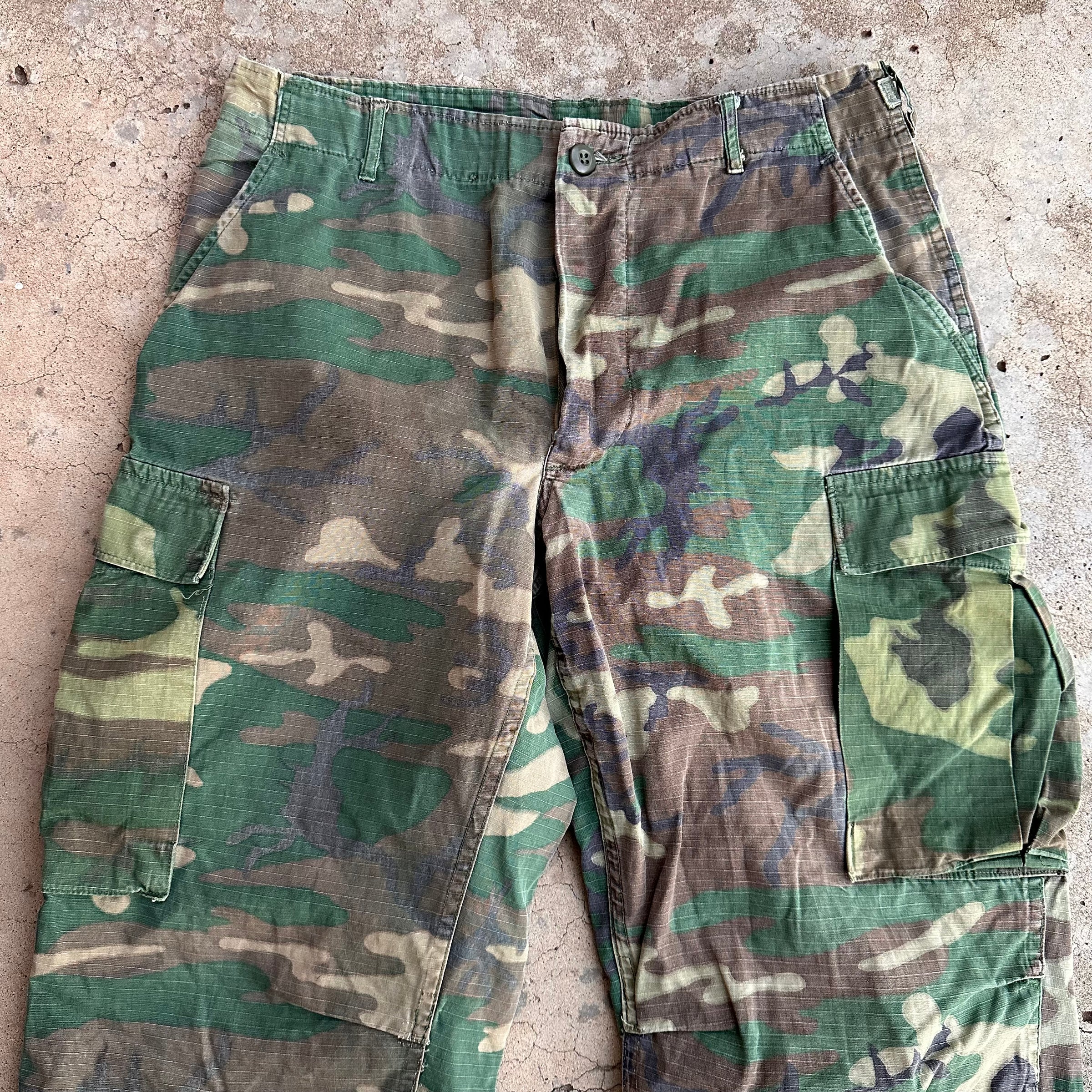1970’s Multi-Tone “Clown” Camo ERDL/Woodland RDF Jungle Pants Medium Regular