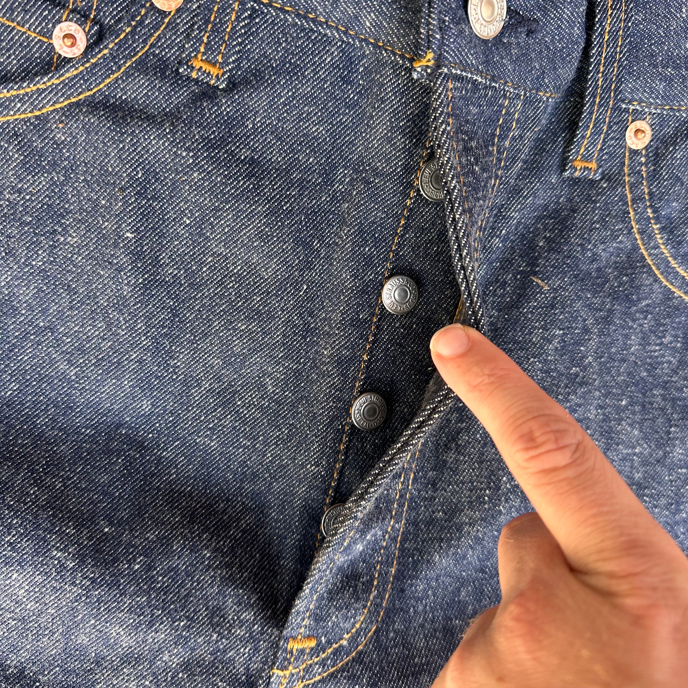 1990’s Deadstock MiUSA Levi’s 501 Shrink to Fit Denim Jeans Tagged 31” x 36”