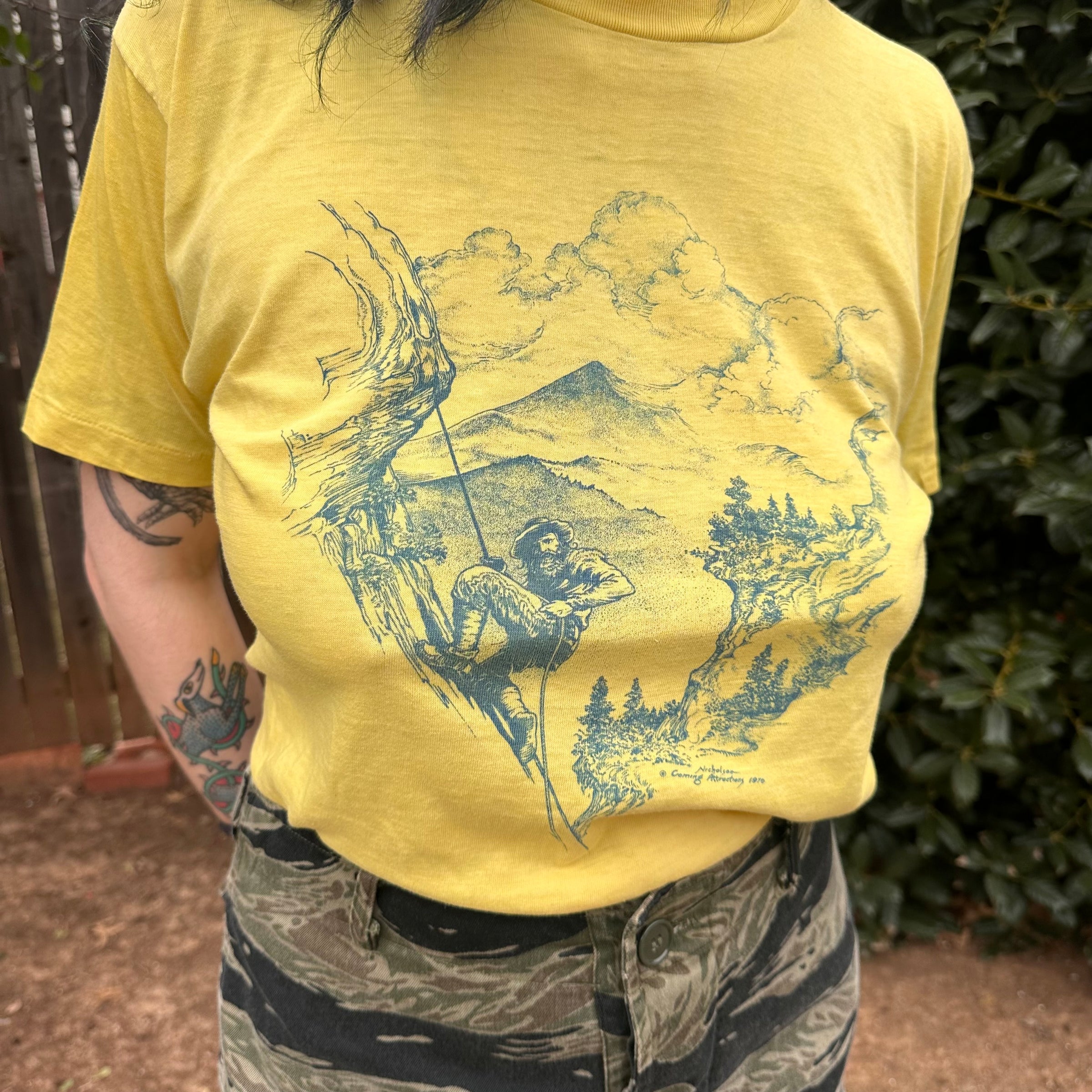 1970’s Coming Attraction Nature T-Shirt S/M