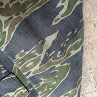 1970’s Post War Ripstop 4 Pocket Tiger Stripe Camo Shirt 25” Chest