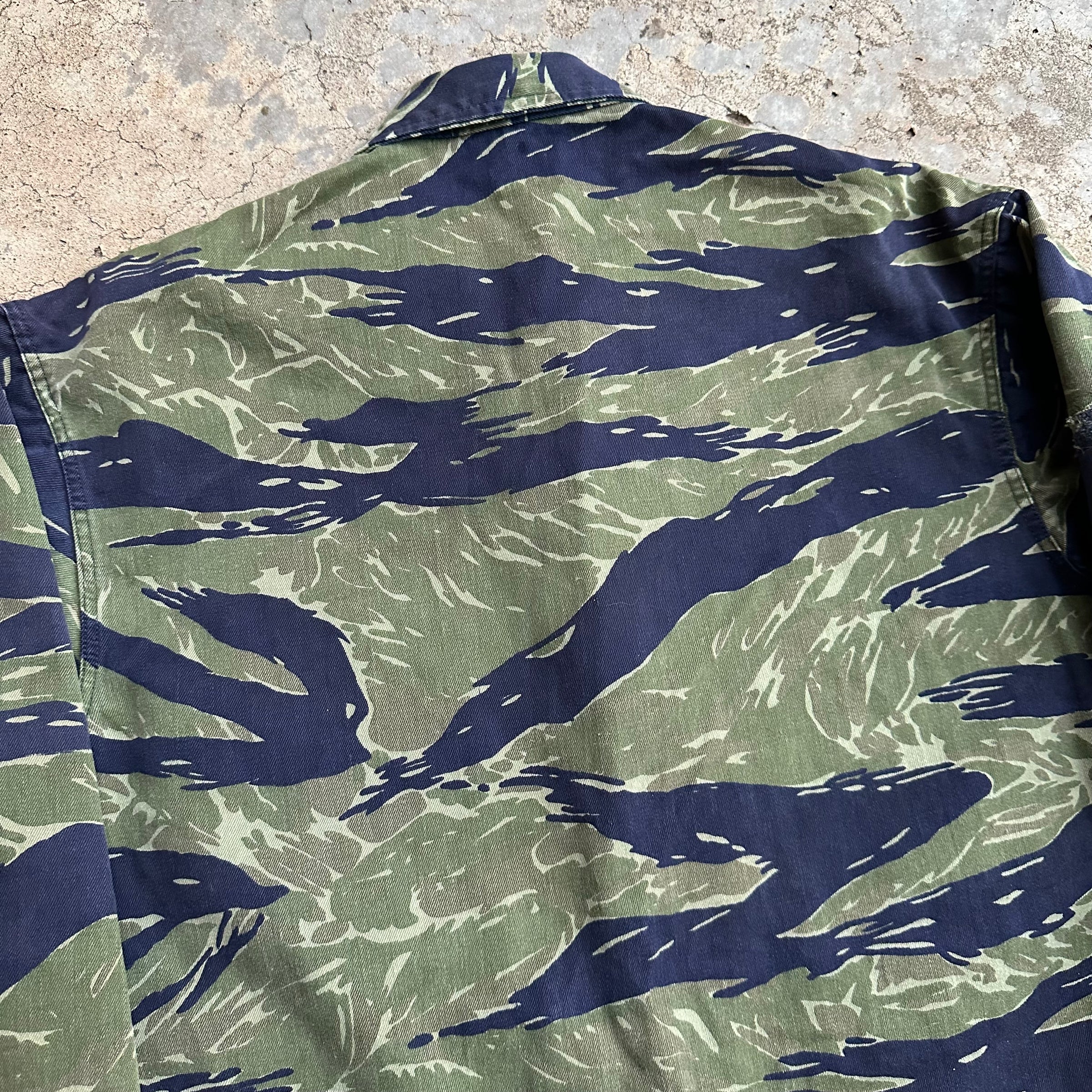1960’s Vietnam War TO78 Okinawa Tiger Stripe Camo Shirt A-L