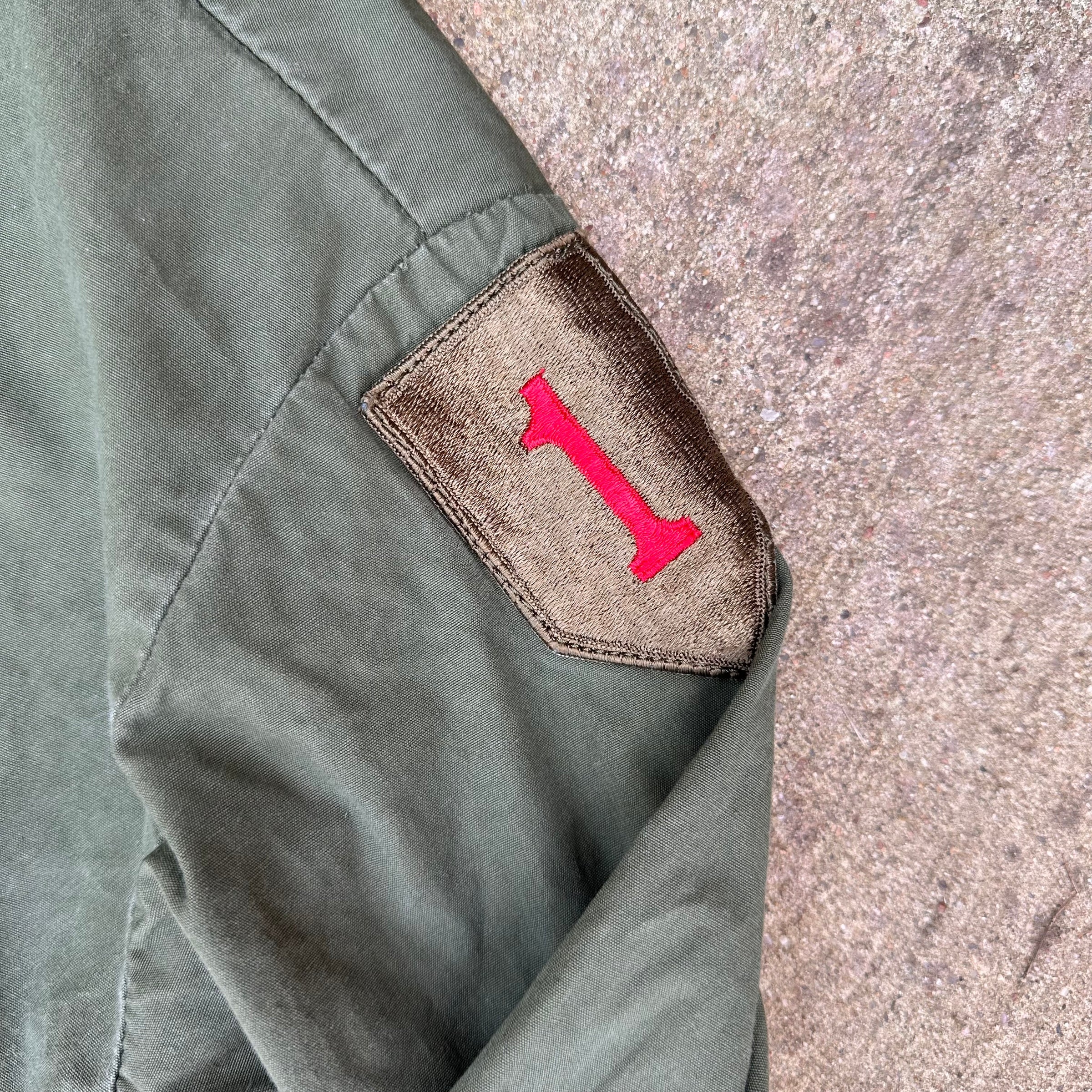 1960’s Vietnam War 1st Infantry Patched Poplin Jungle Jacket Small Short