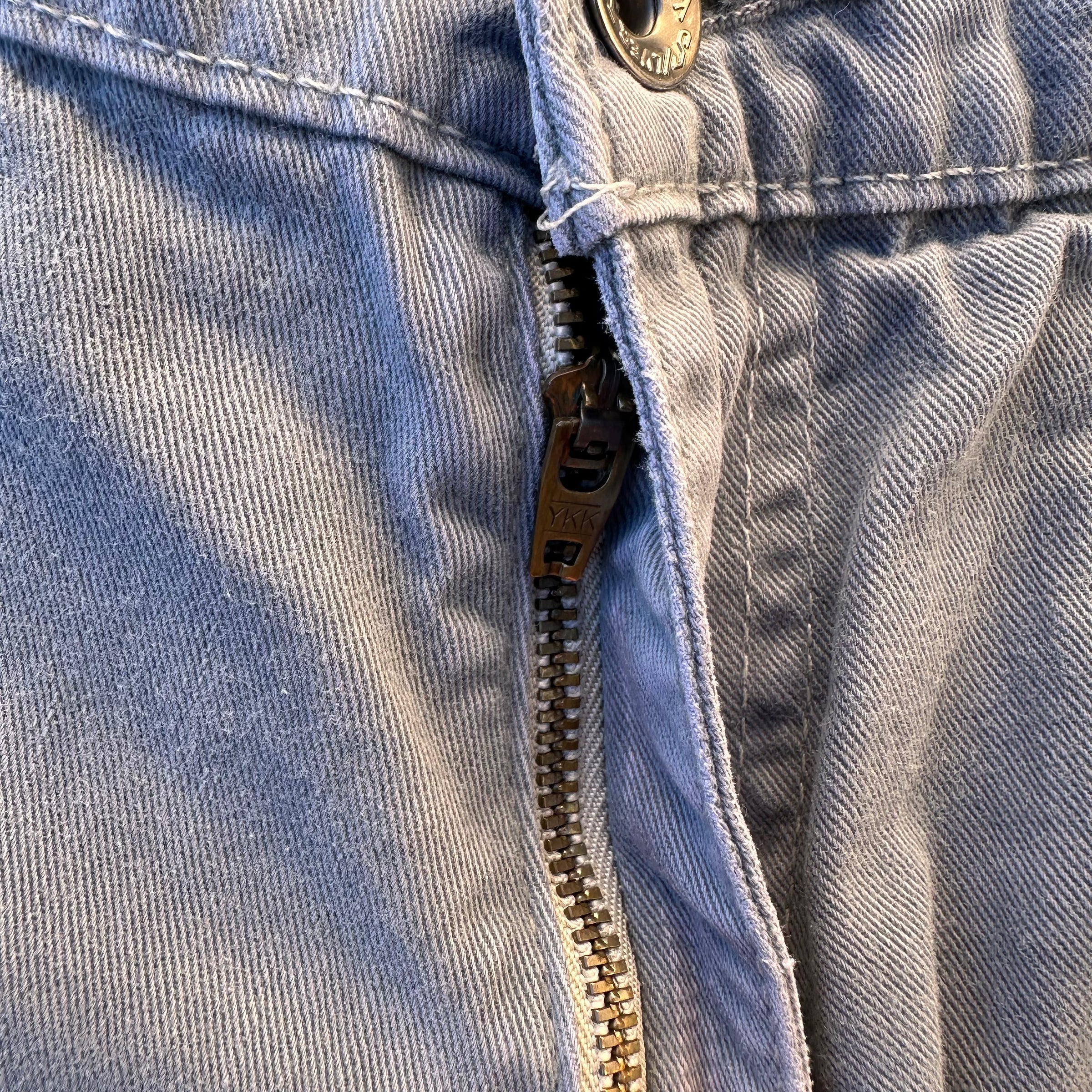 1990’s Levi’s Silvertab Baggy Grey Khaki Pants 32” x 29”