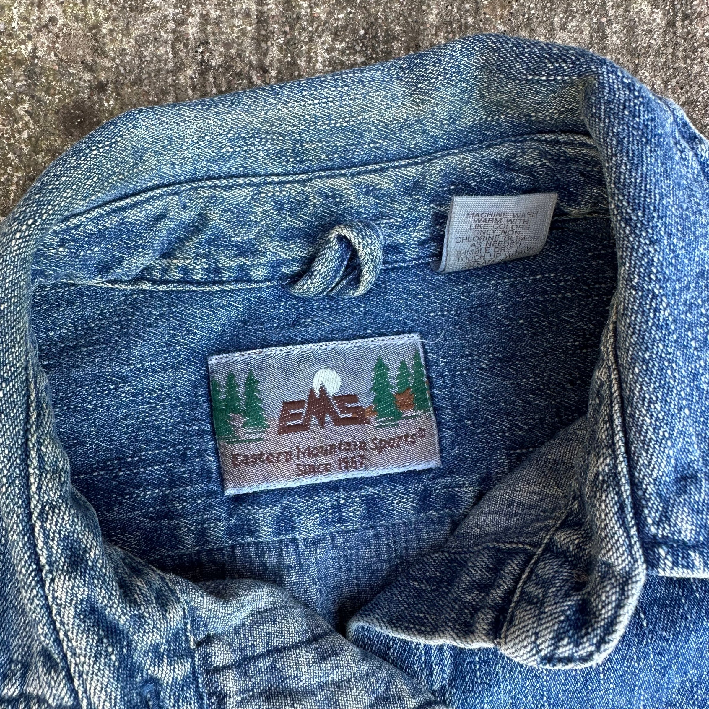 1980’s Eastern Mountain Sports Denim Button Down Shirt Medium