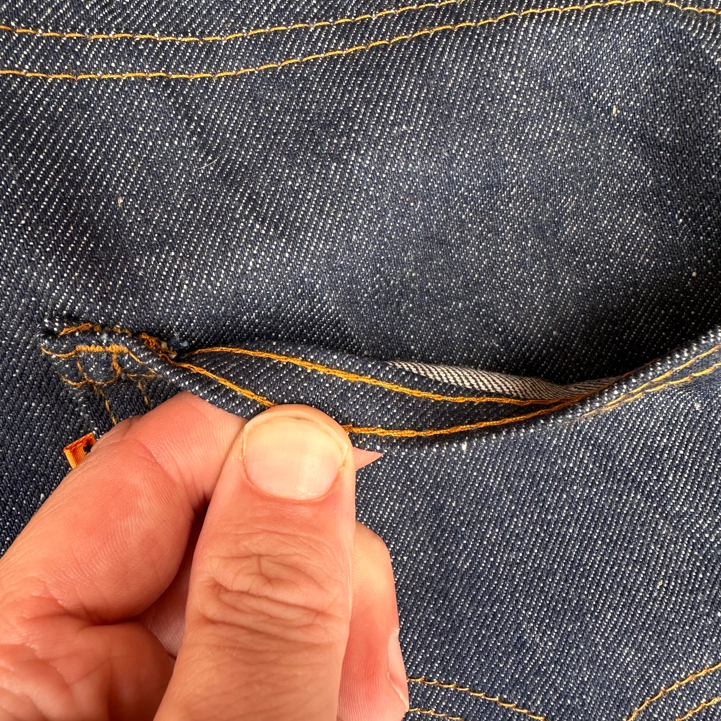 1970’s Deadstock Levi’s 646 Bellbottom Jeans 35” x 32”