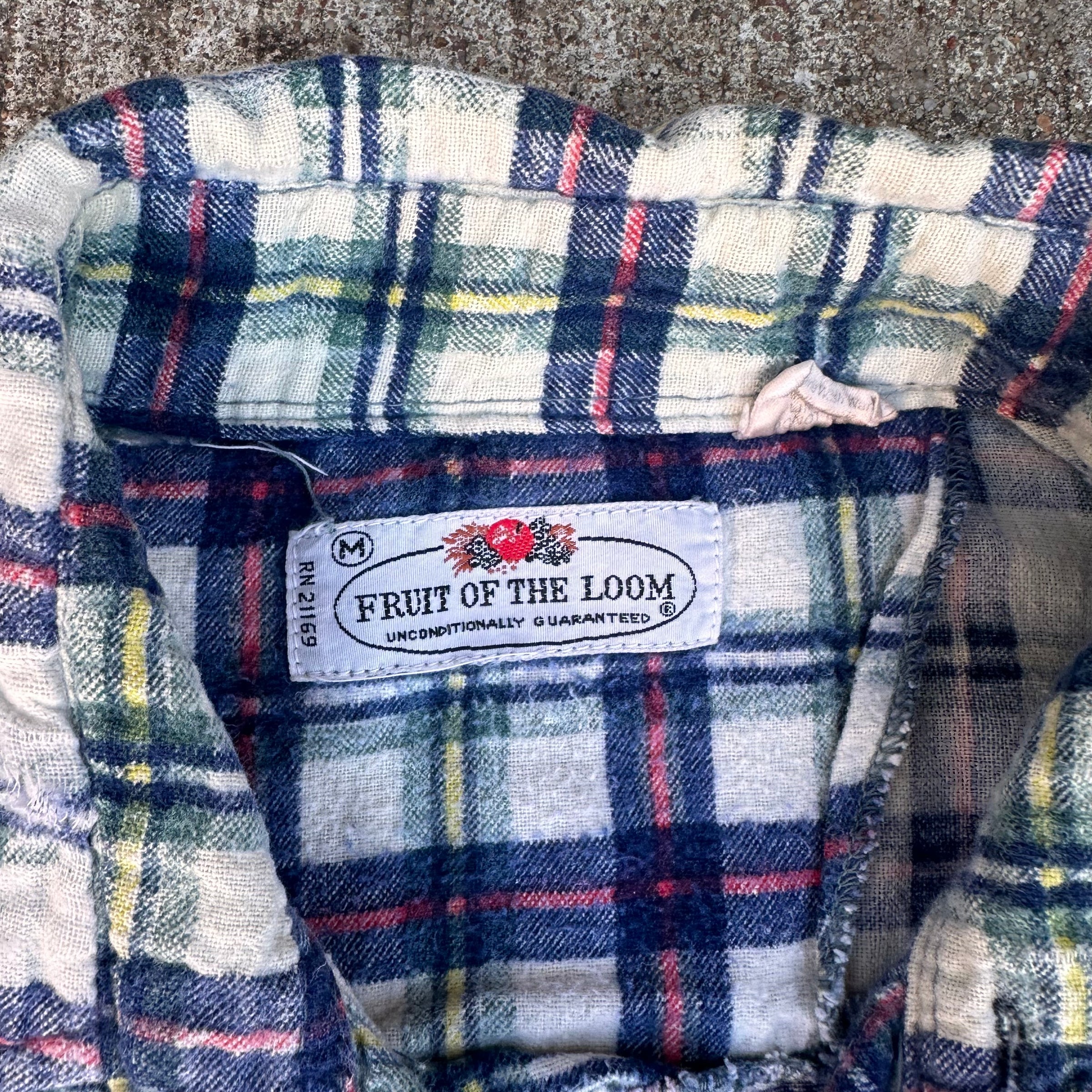 1970’s Fruit of the Loom Printed Plaid Flannel Shirt 23” Chest