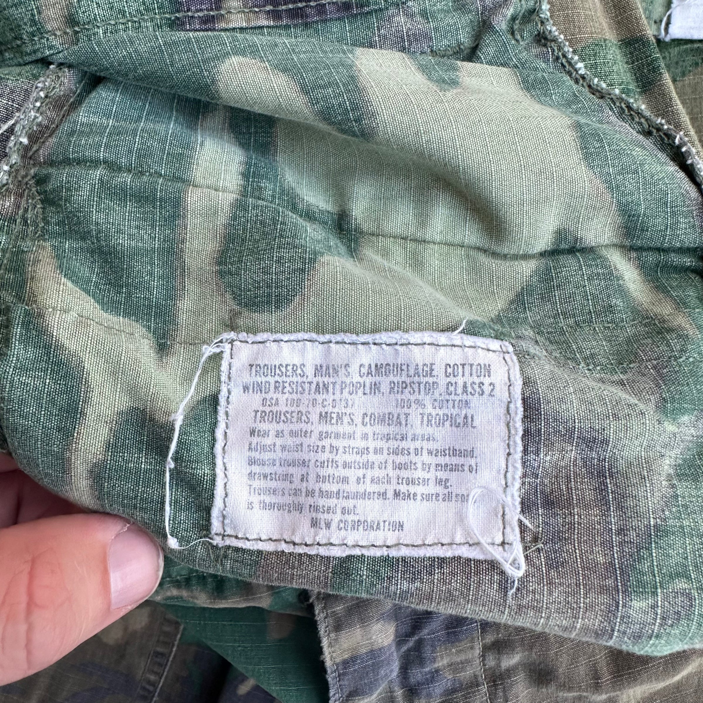 1970’s Vietnam War Brown Dominant ERDL Camo Jungle Pants Medium Regular