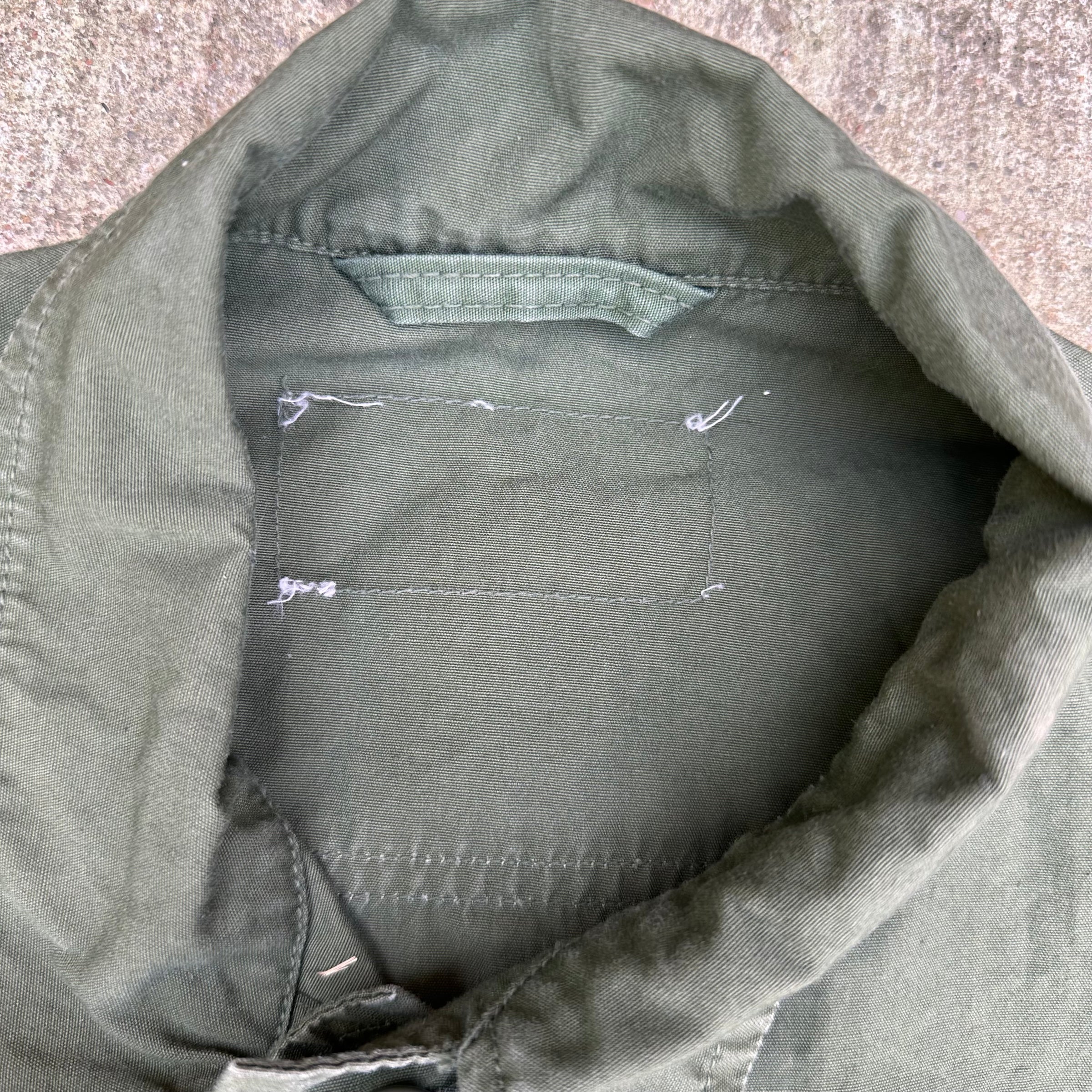 1960’s Vietnam War 1st Infantry Patched Poplin Jungle Jacket Small Short