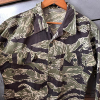 1960’s Tailor Made Silver Tiger Stripe Camo Shirt 22” Chest