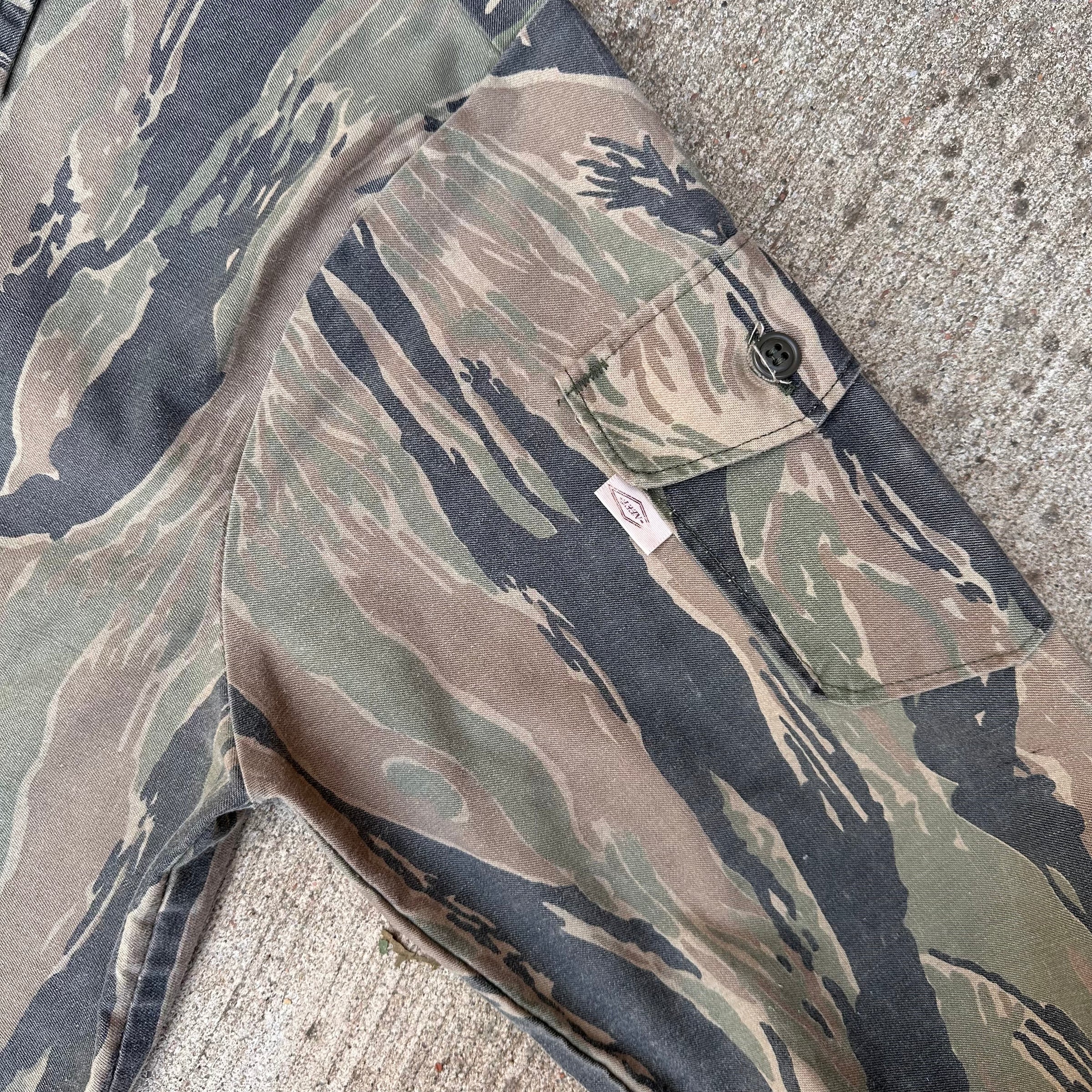 1970’s Neet Products Vertical Tiger Stripe Hunting Jacket XL