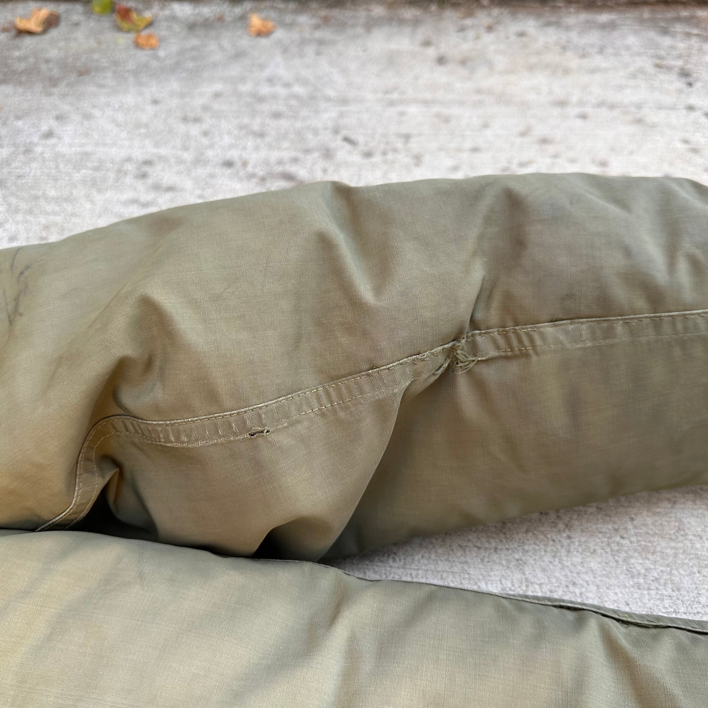 1960’s Eddie Bauer Bauer Down Quilted Puffer Jacket Large