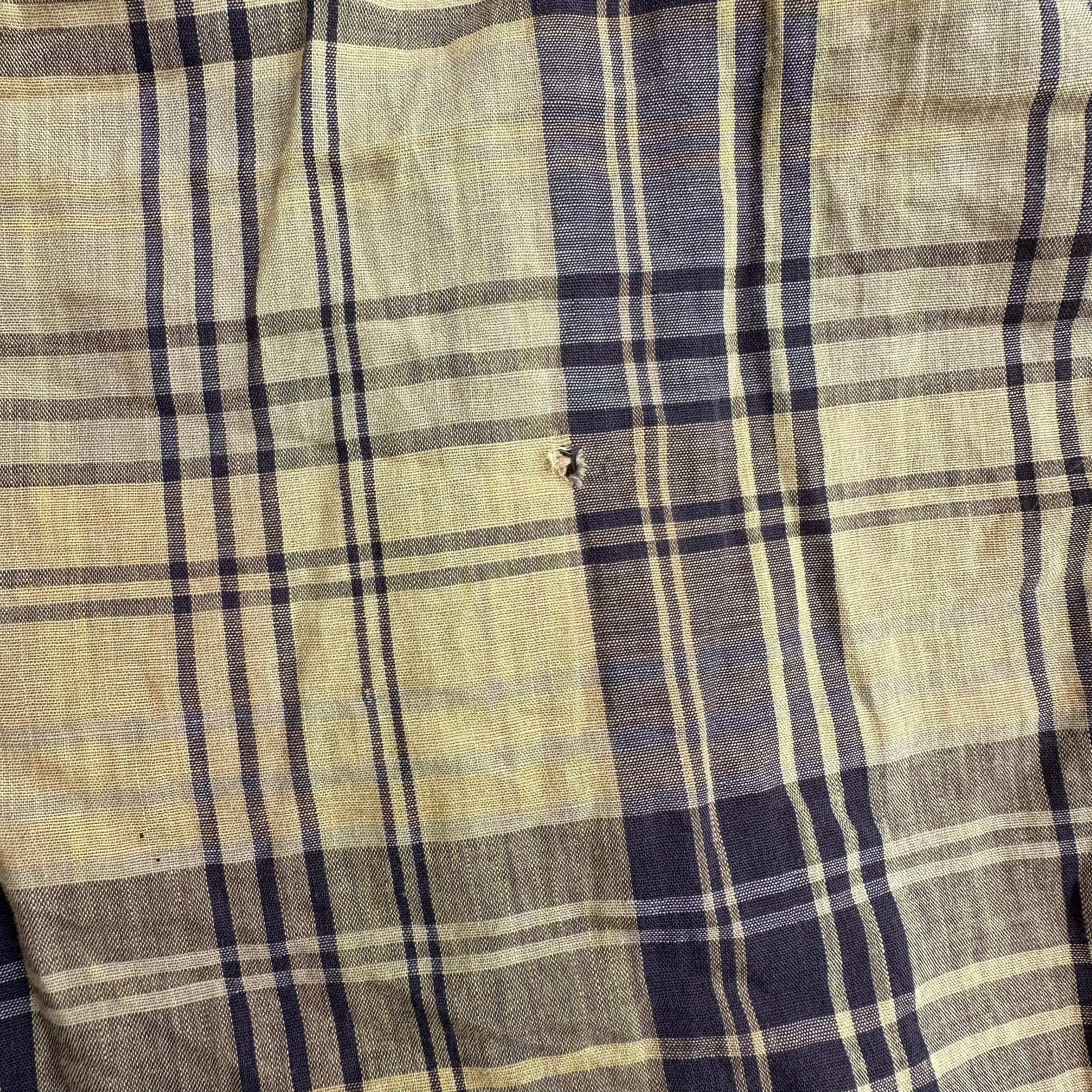 1950’s/60’s Marlboro Plaid Loop Collar Shirt Small