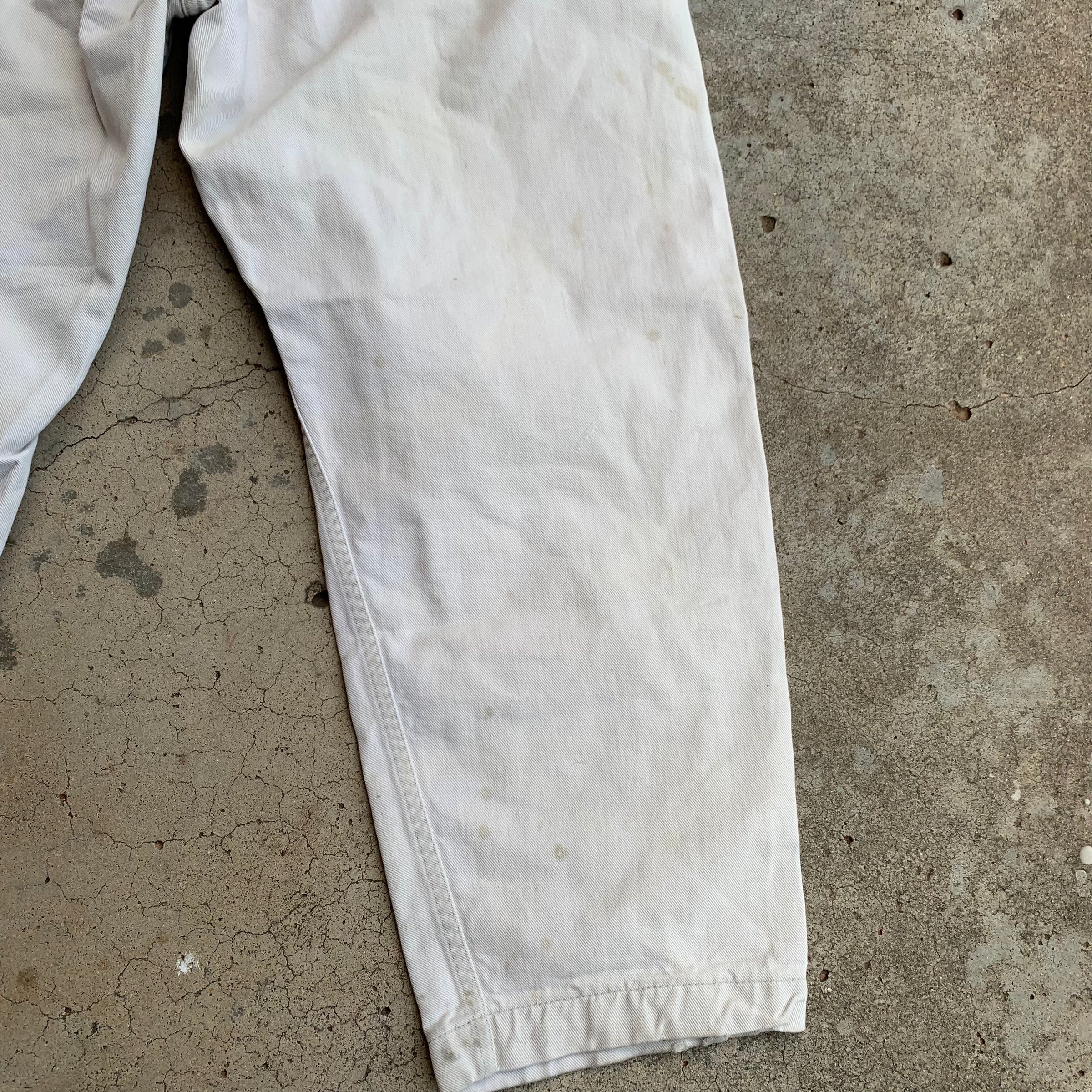 1950's Can't Bust 'Em White Denim Frisko Jeans 38” x 25.5”
