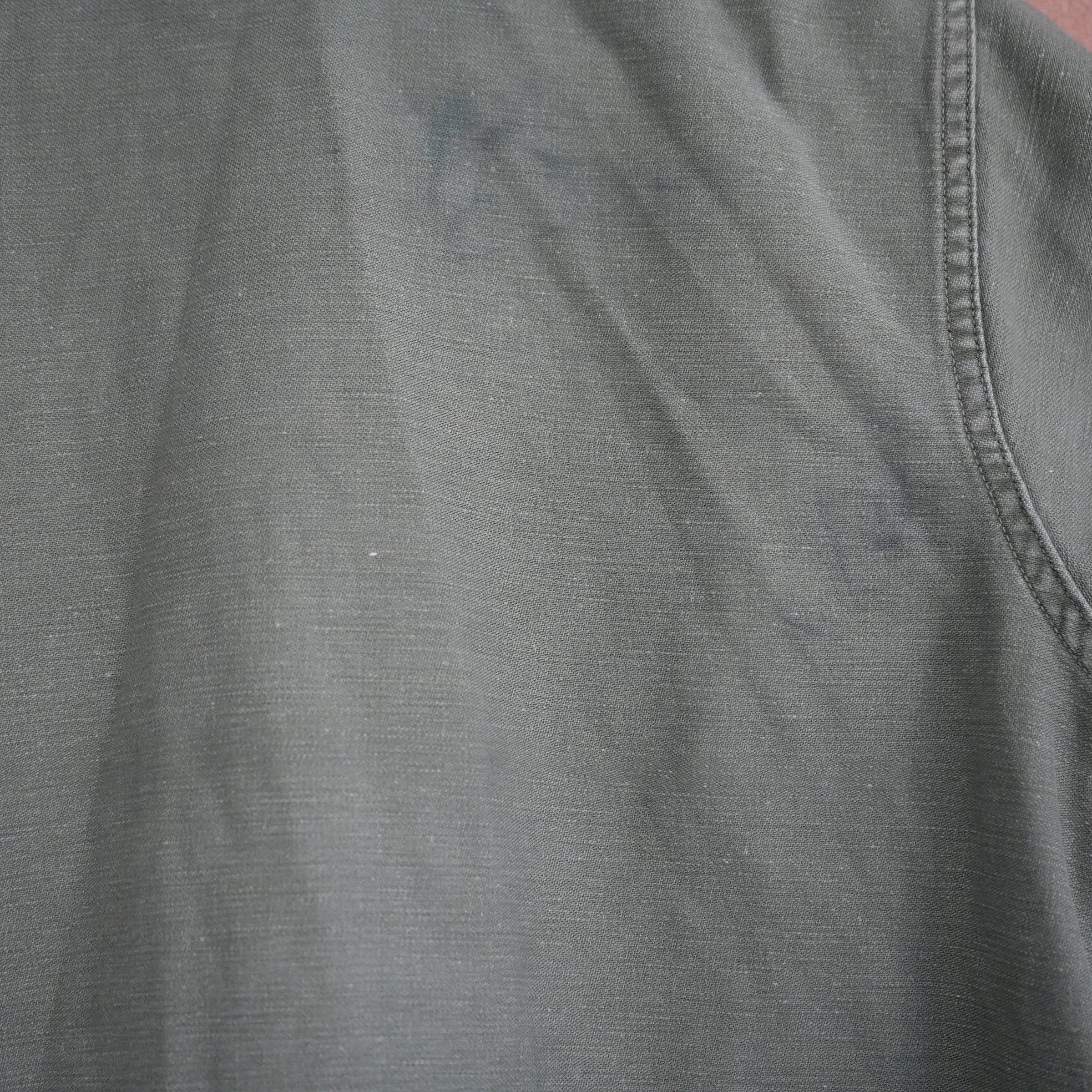 1960's Vietnam War USAF Patched Short Sleeve OG-107 Fatigue Shirt S/M