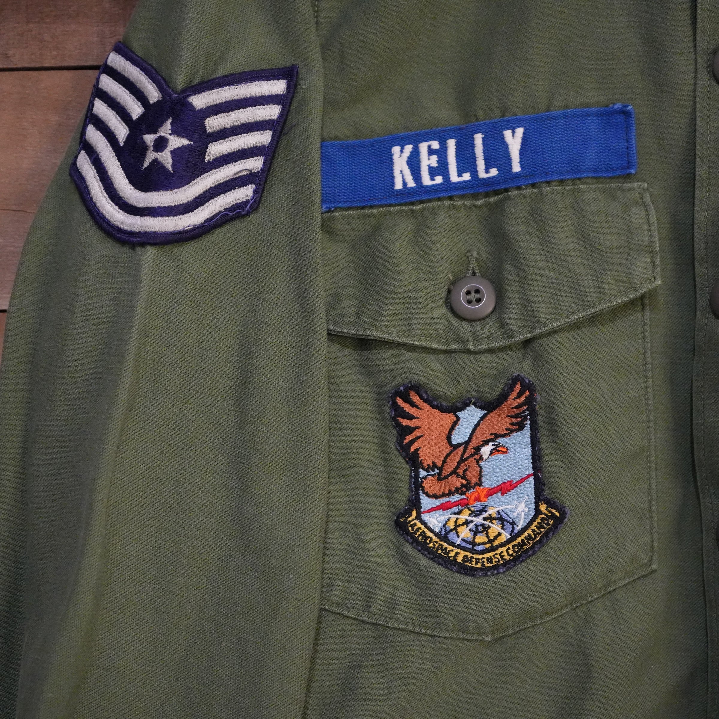 1960's Vietnam War USAF Patched OG-107 Fatigue Shirt Small