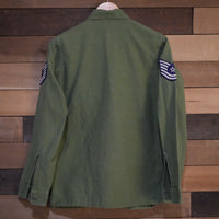 1960's Vietnam War USAF Patched OG-107 Fatigue Shirt Small