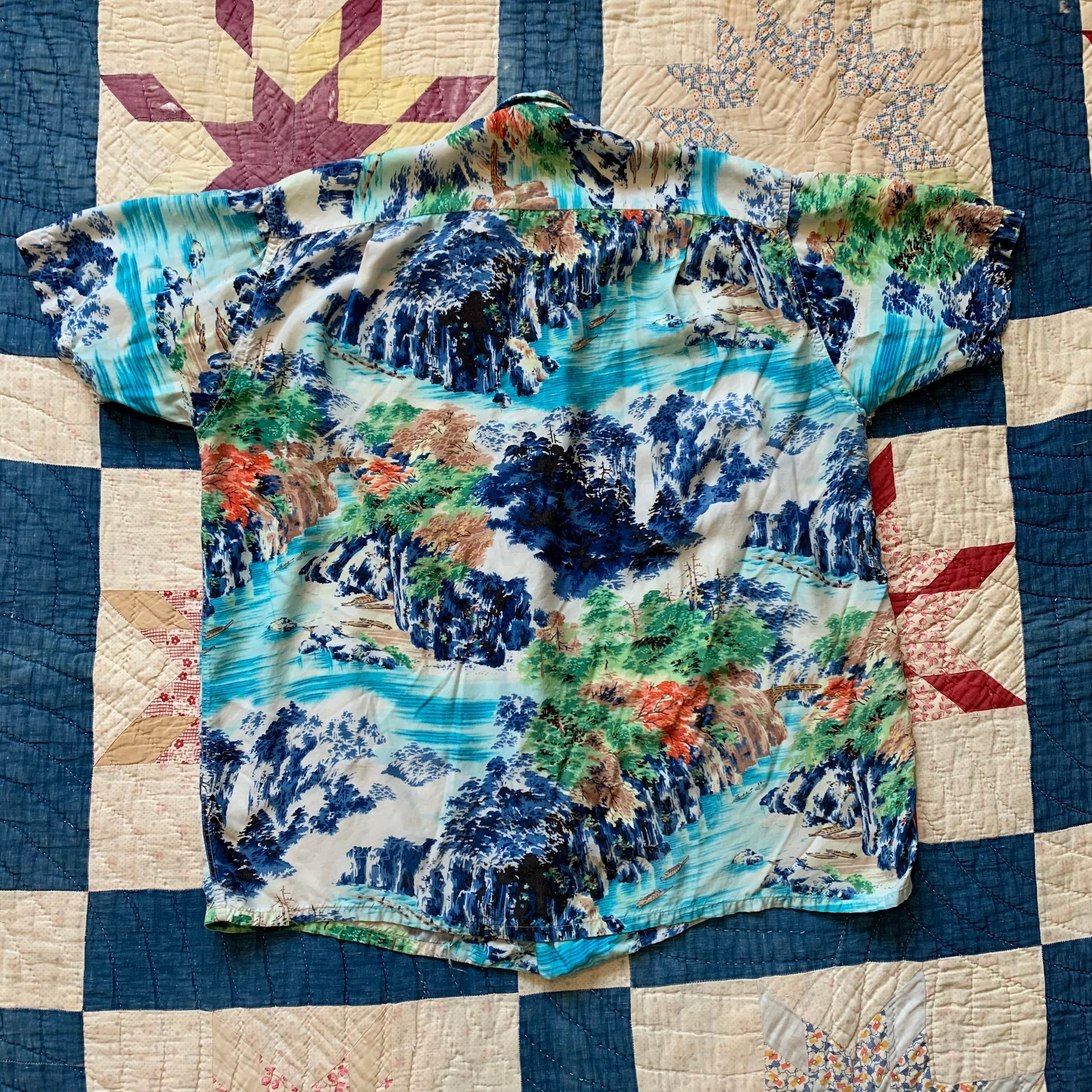 1950's Penney's Rayon Loop Collar Hawaiian Shirt Medium