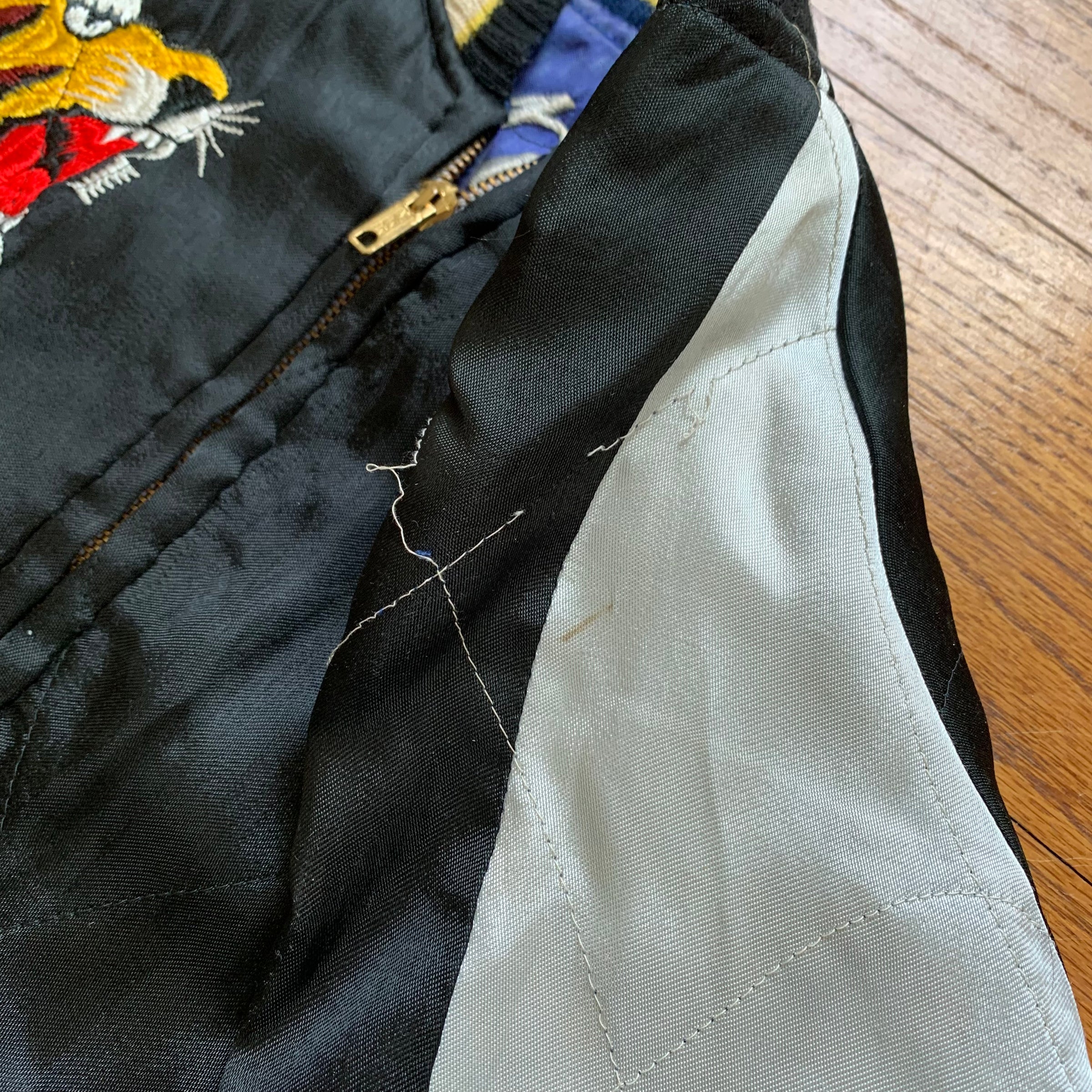 1950's Korean War Era Silk Souvenir Jacket S/M