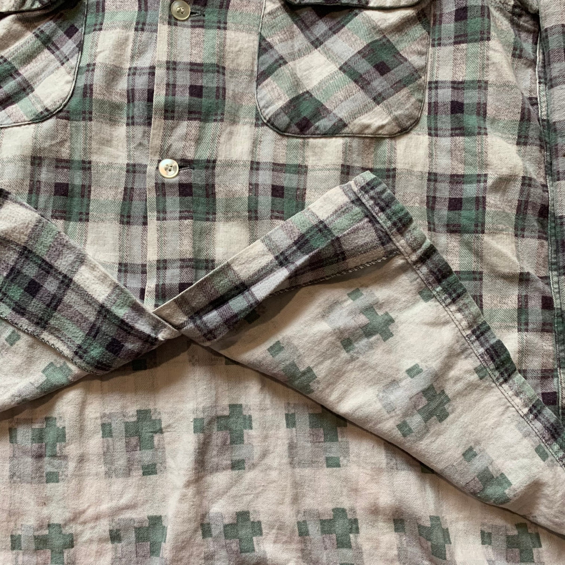1950's Printed Plaid Loop Collar Cotton Flannel Shirt Medium