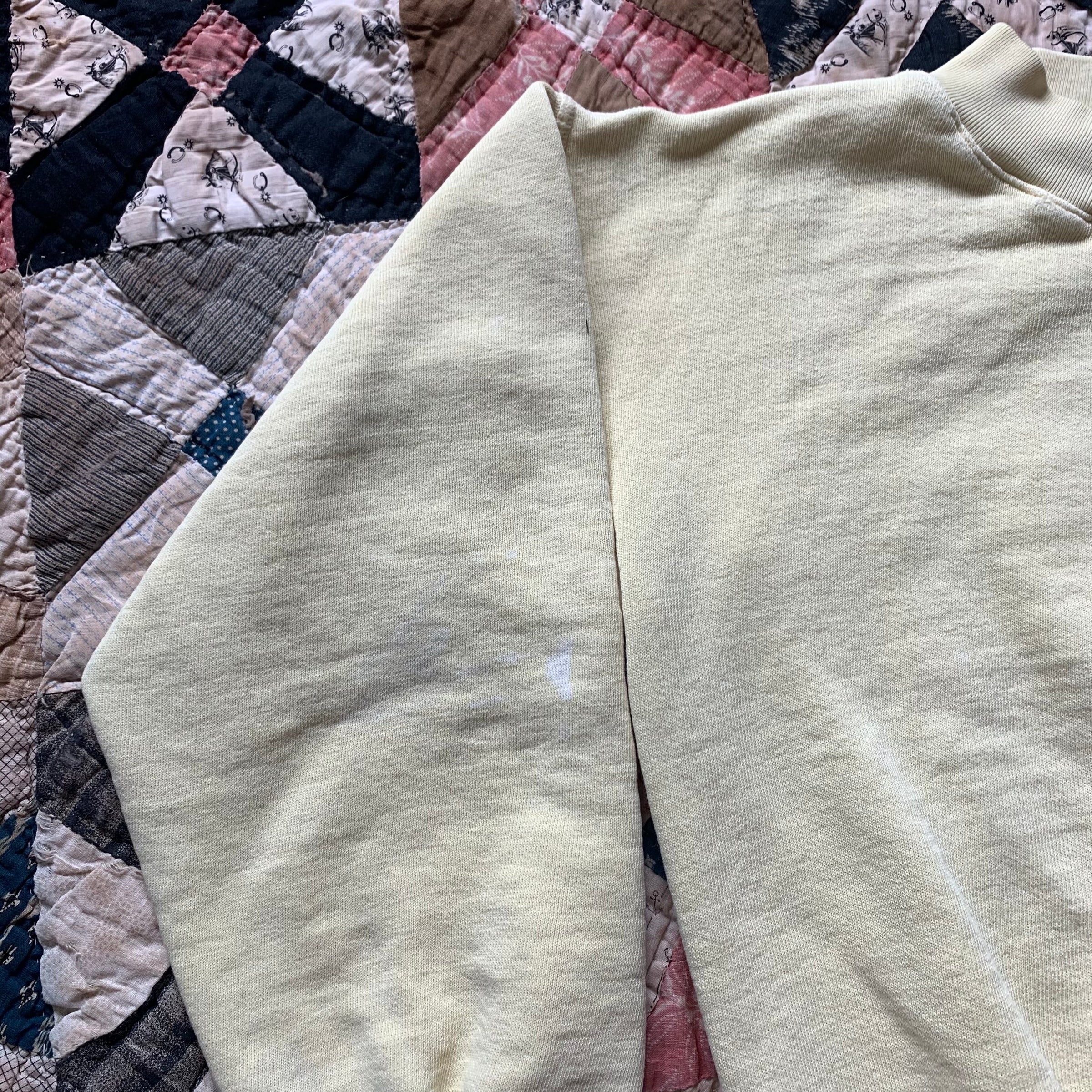 1950's Yellow Crewneck Sweatshirt Medium